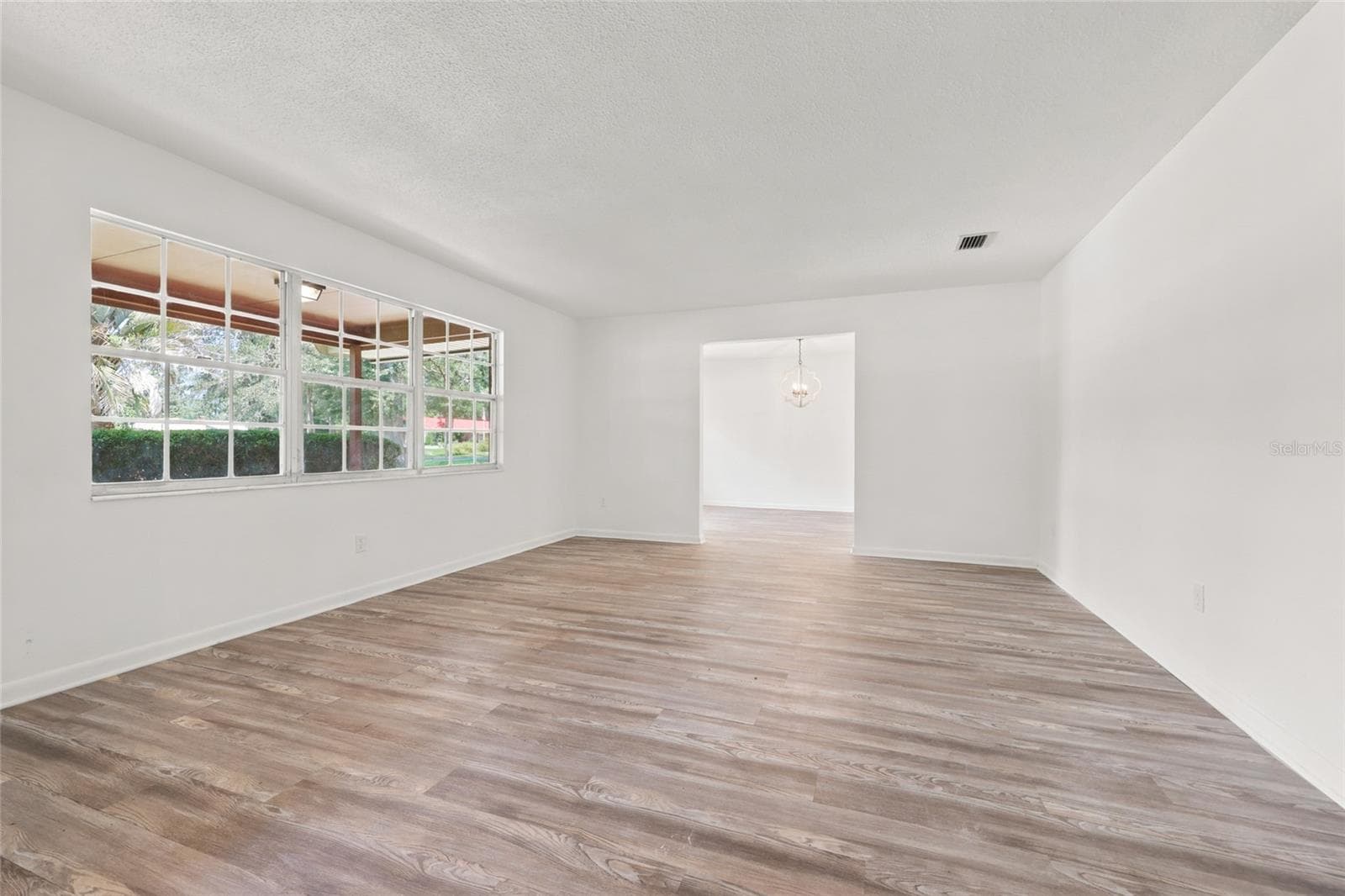 Single Family Residence at 167 SW THURMAN TER, LAKE CITY, photo 12 of 33