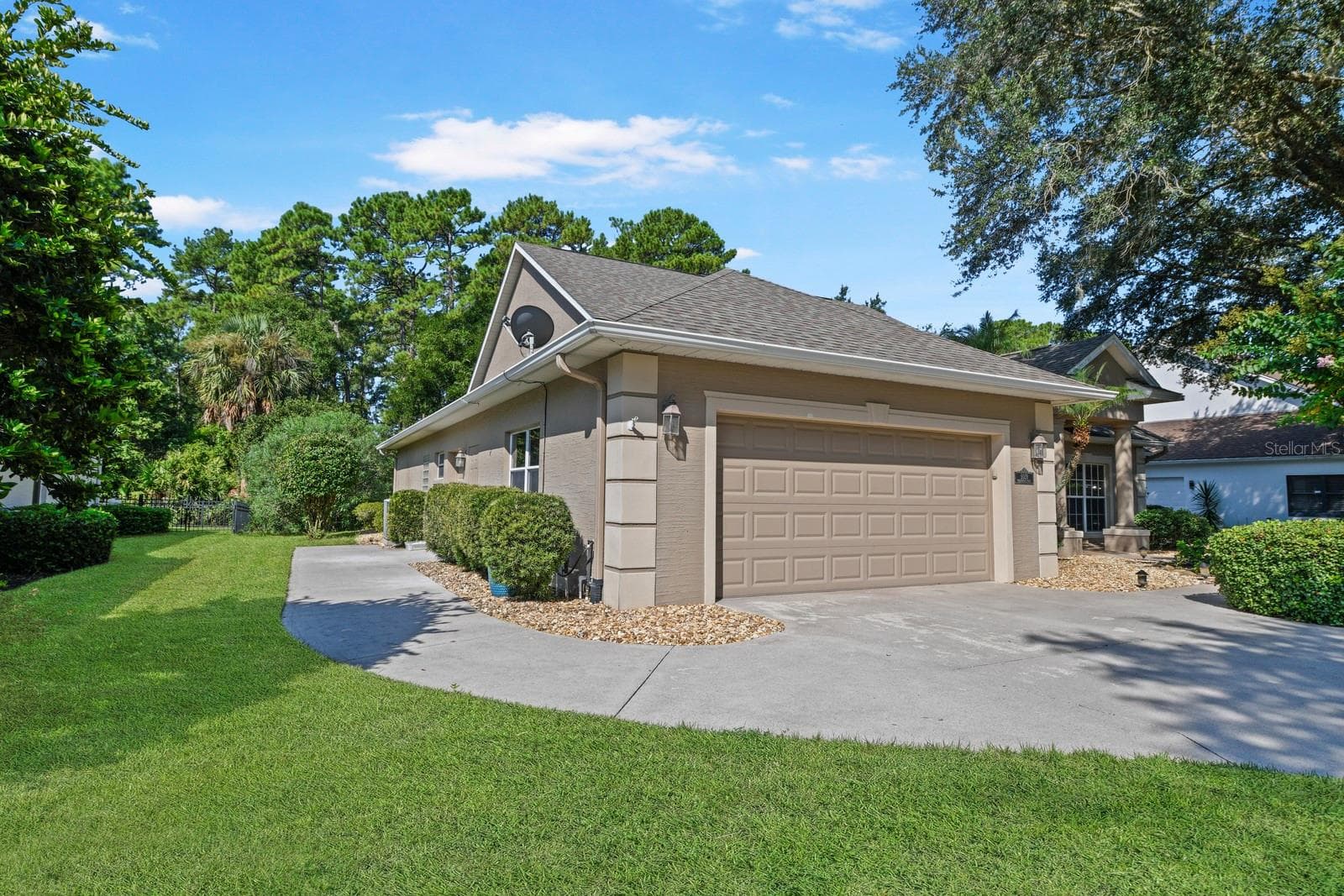 Single Family Residence at 5039 GREENBRIAR TRL, MOUNT DORA, photo 36 of 47