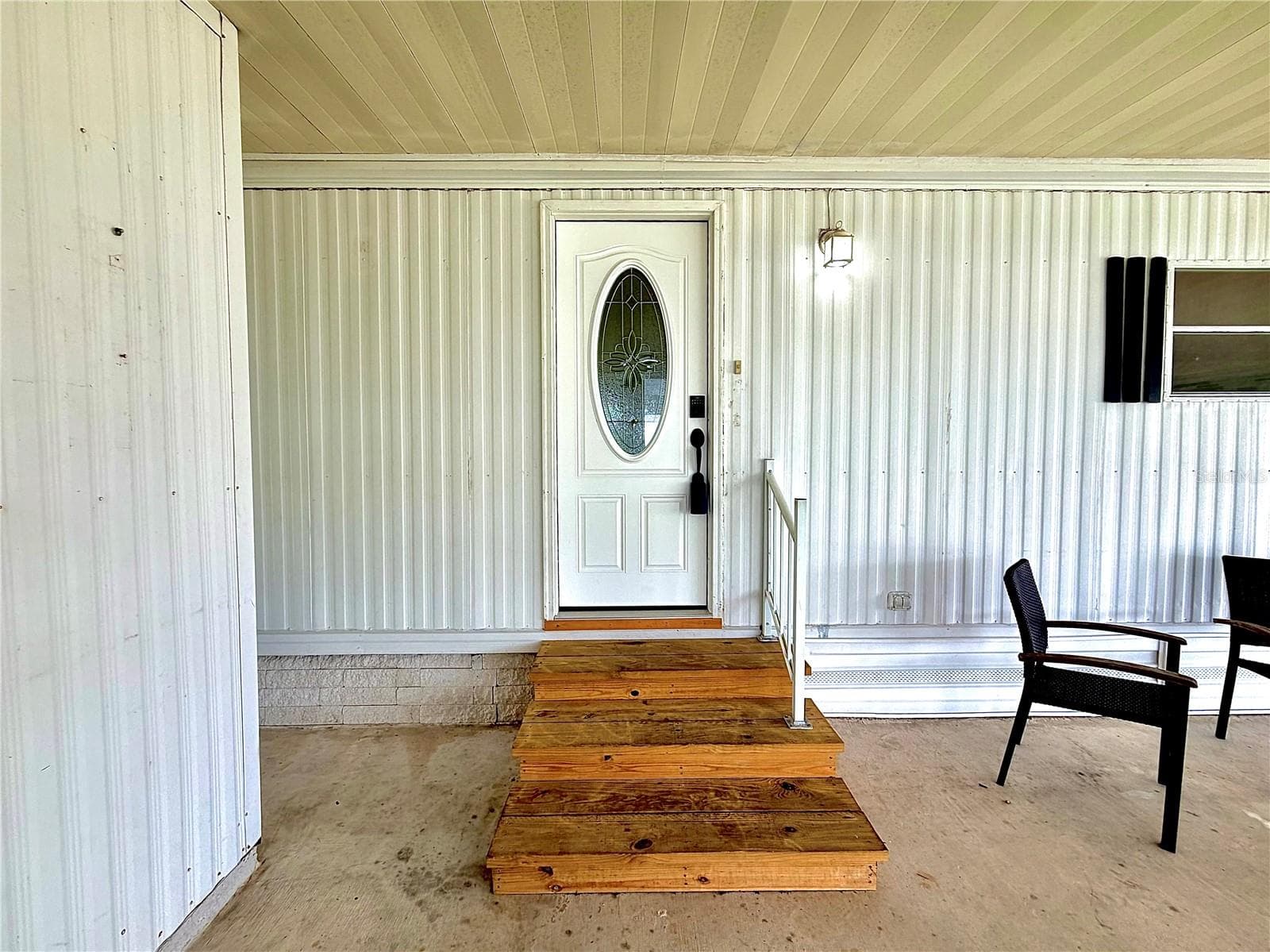 Manufactured Home at 7445 MORIAH AVE, BROOKSVILLE, photo 2 of 28