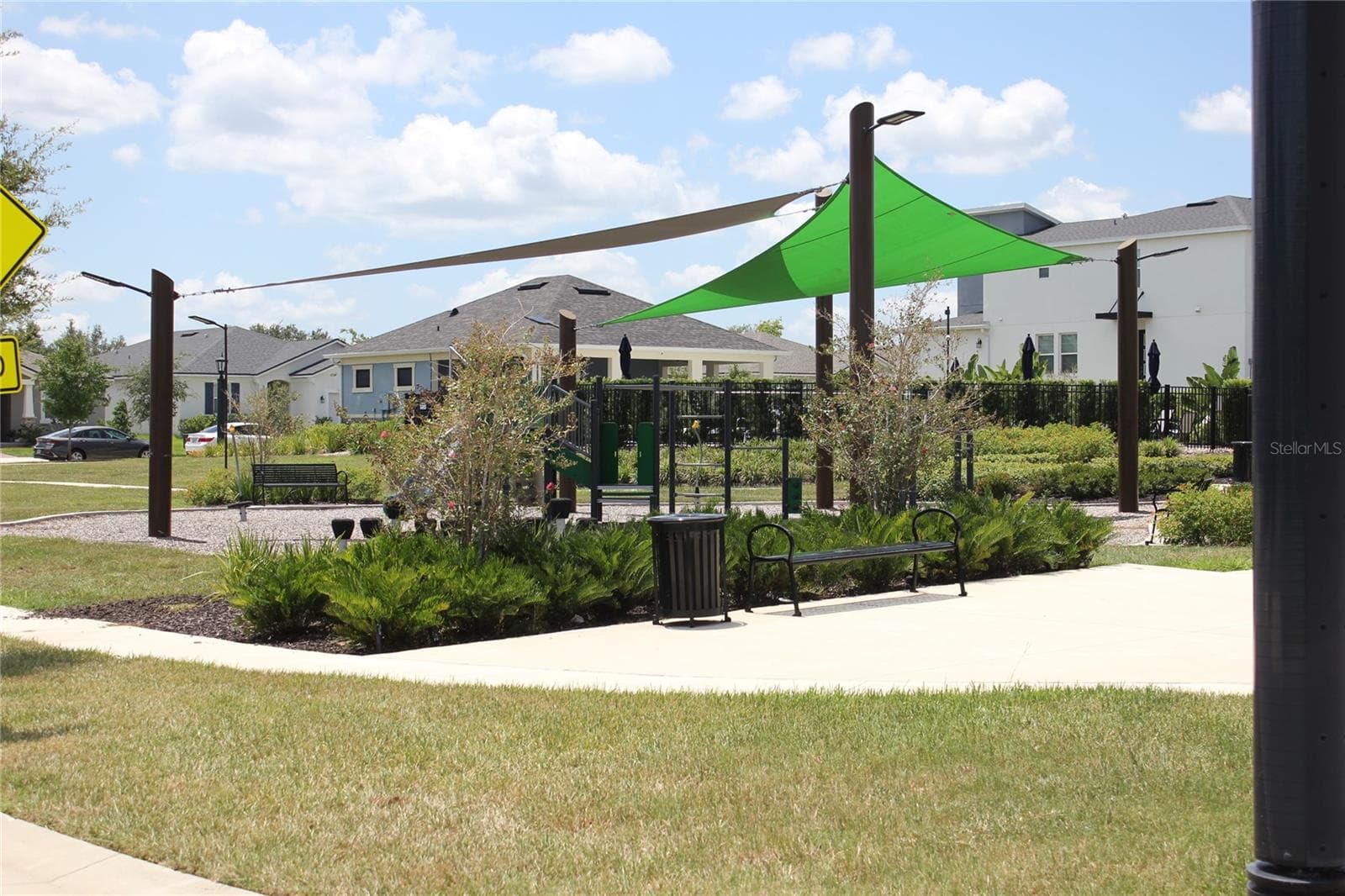 Single Family Residence at 1099 LAKESHORE BREEZE PL PL, KISSIMMEE, photo 23 of 35