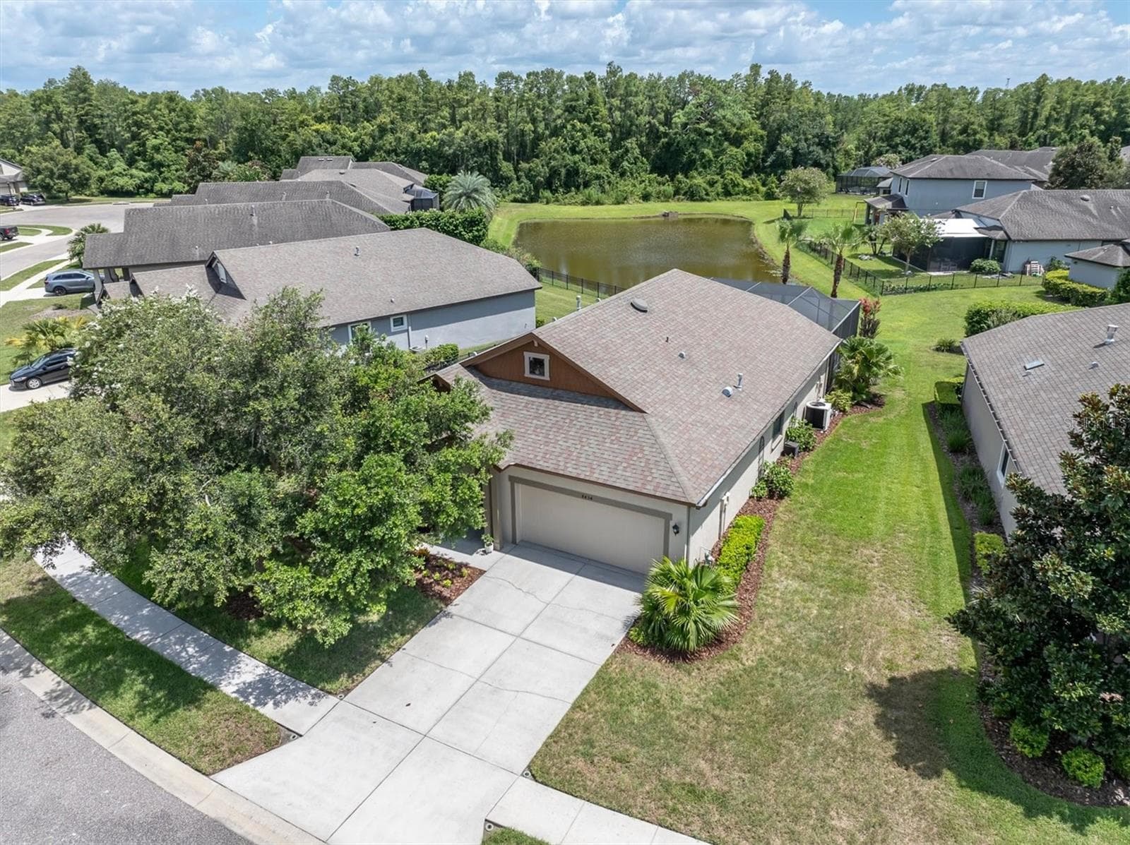 Beautiful Front Home View - 8454 MAY PORT CT, LAND O LAKES