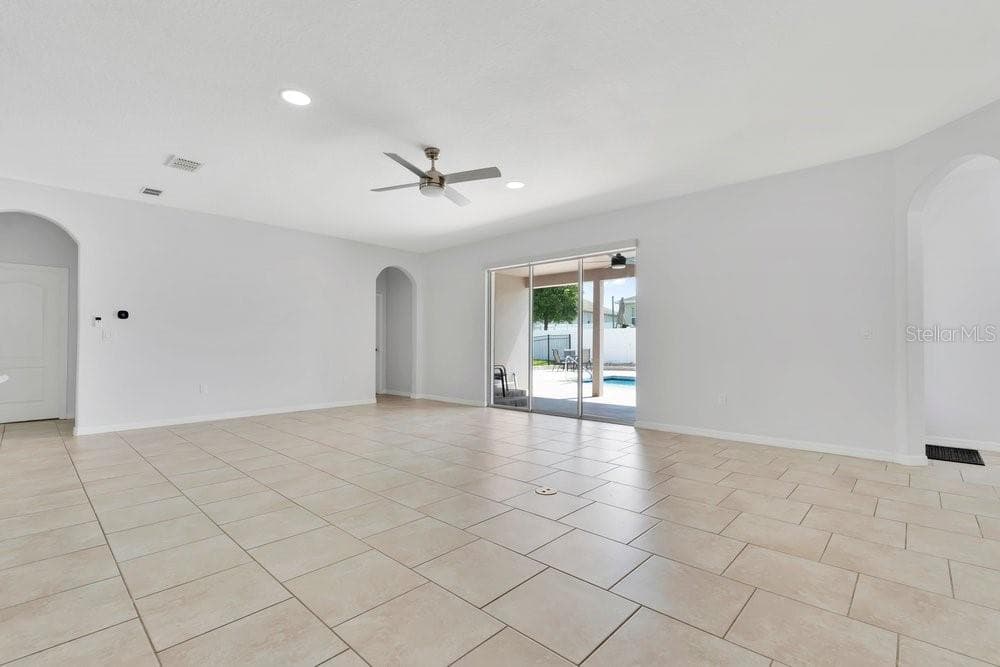 Single Family Residence at 1086 ROCK CREEK ST, APOPKA, photo 10 of 60