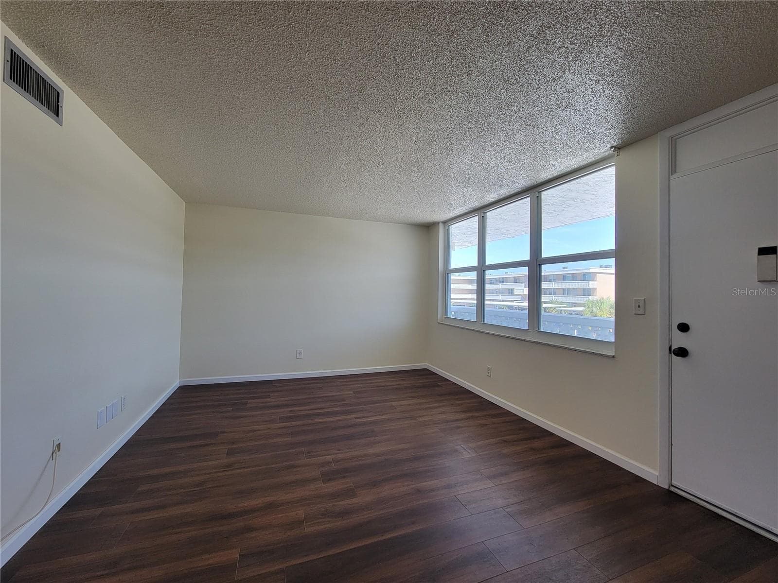 Condominium at 4880 LOCUST ST NE #235, ST PETERSBURG, photo 5 of 34