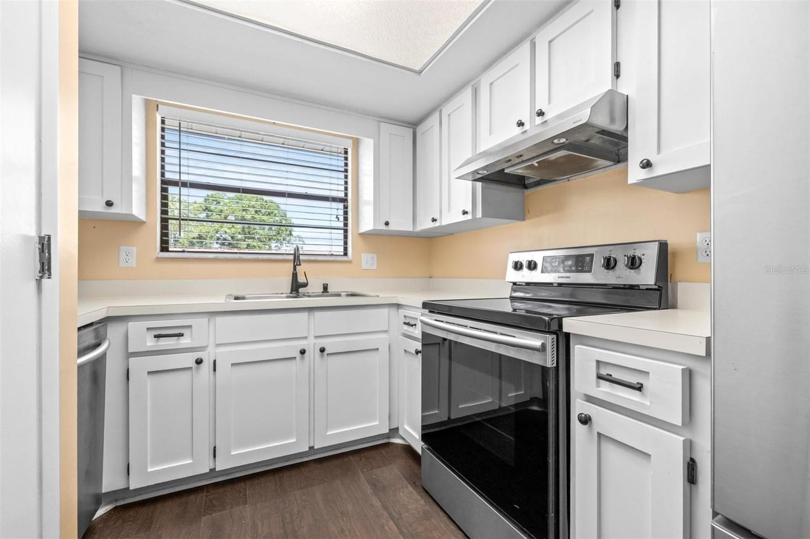 Condominium at 6045 TOPHER TRL #24-C, MULBERRY, photo 8 of 32