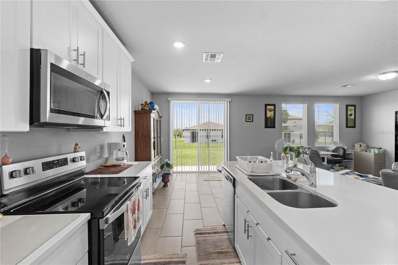 Single Family Residence at 1502 BRANCHWOOD LN, AUBURNDALE, photo 9 of 45