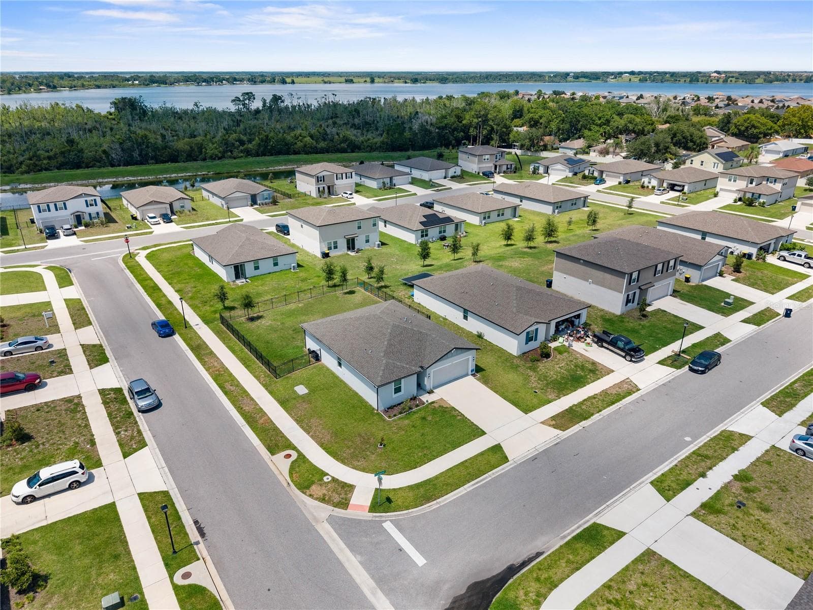 Single Family Residence at 1502 BRANCHWOOD LN, AUBURNDALE, photo 32 of 45