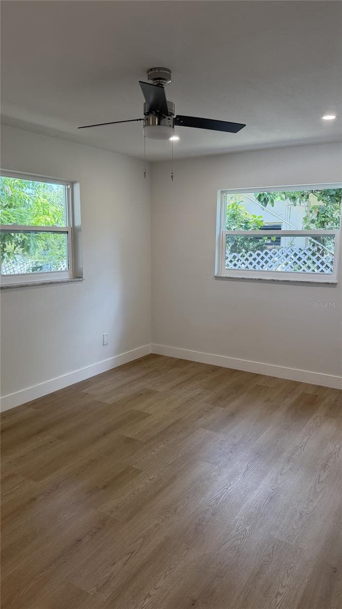 Single Family Residence at 1421 HEATHER DR, DUNEDIN, photo 11 of 32