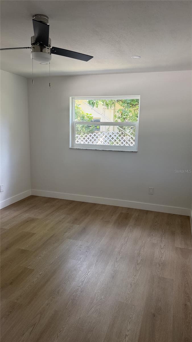 Single Family Residence at 1421 HEATHER DR, DUNEDIN, photo 12 of 32