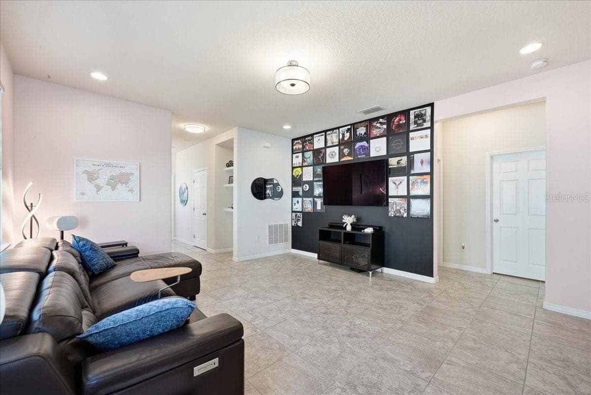 Single Family Residence at 2524 RAPOLLO DR, KISSIMMEE, photo 6 of 31
