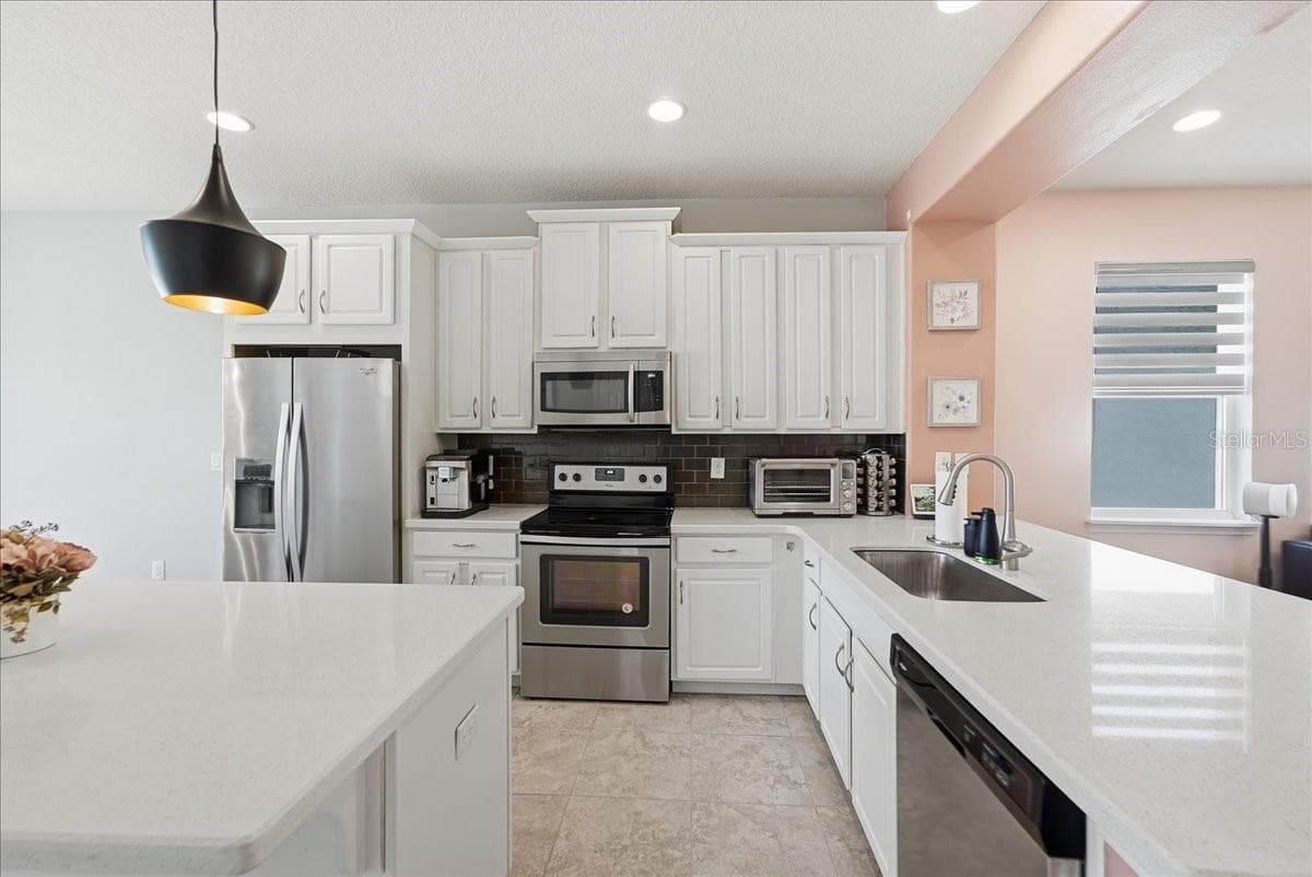 Single Family Residence at 2524 RAPOLLO DR, KISSIMMEE, photo 9 of 31