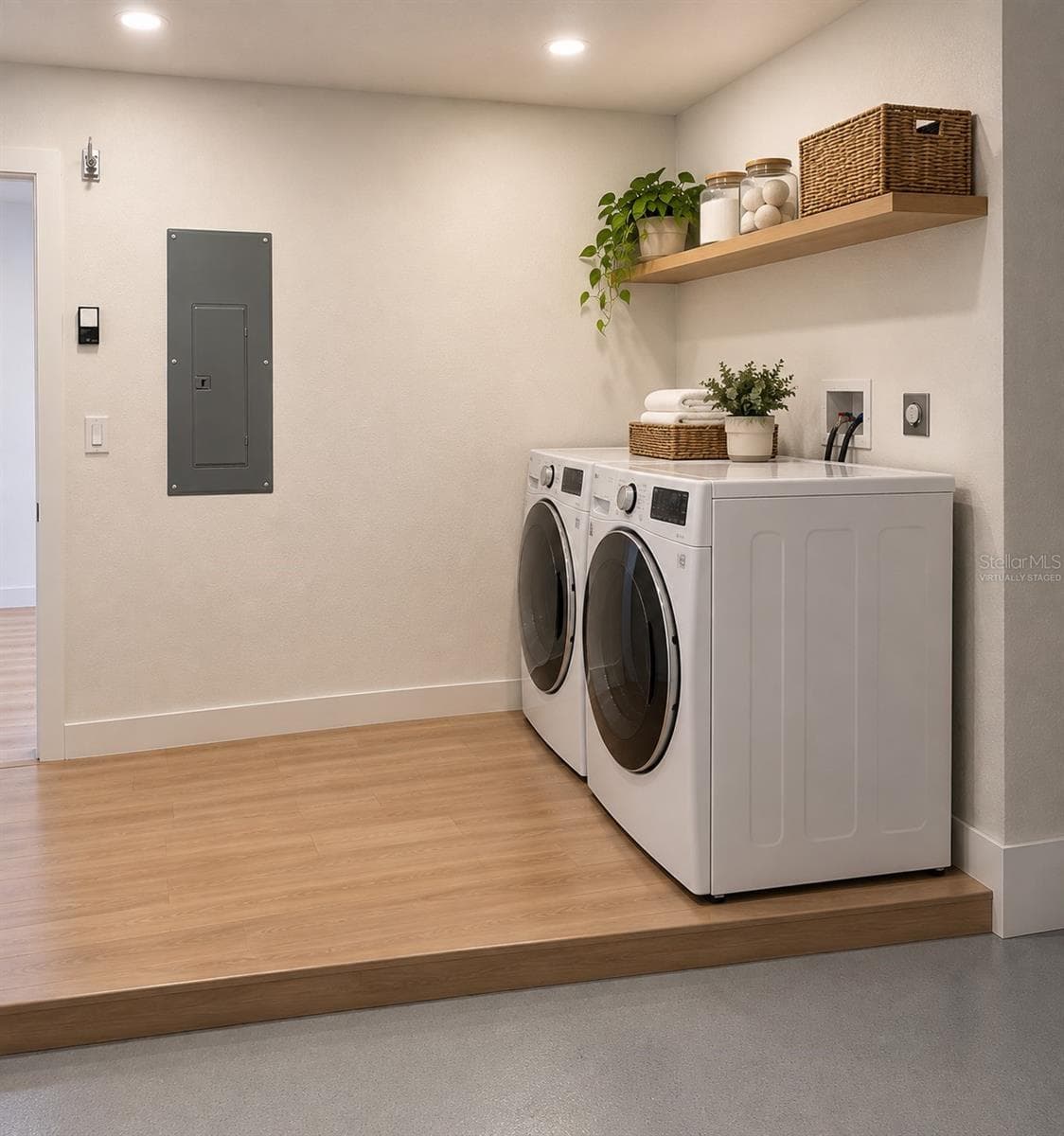 Virtually staged using AI technology. - 1421 HEATHER DR, DUNEDIN
