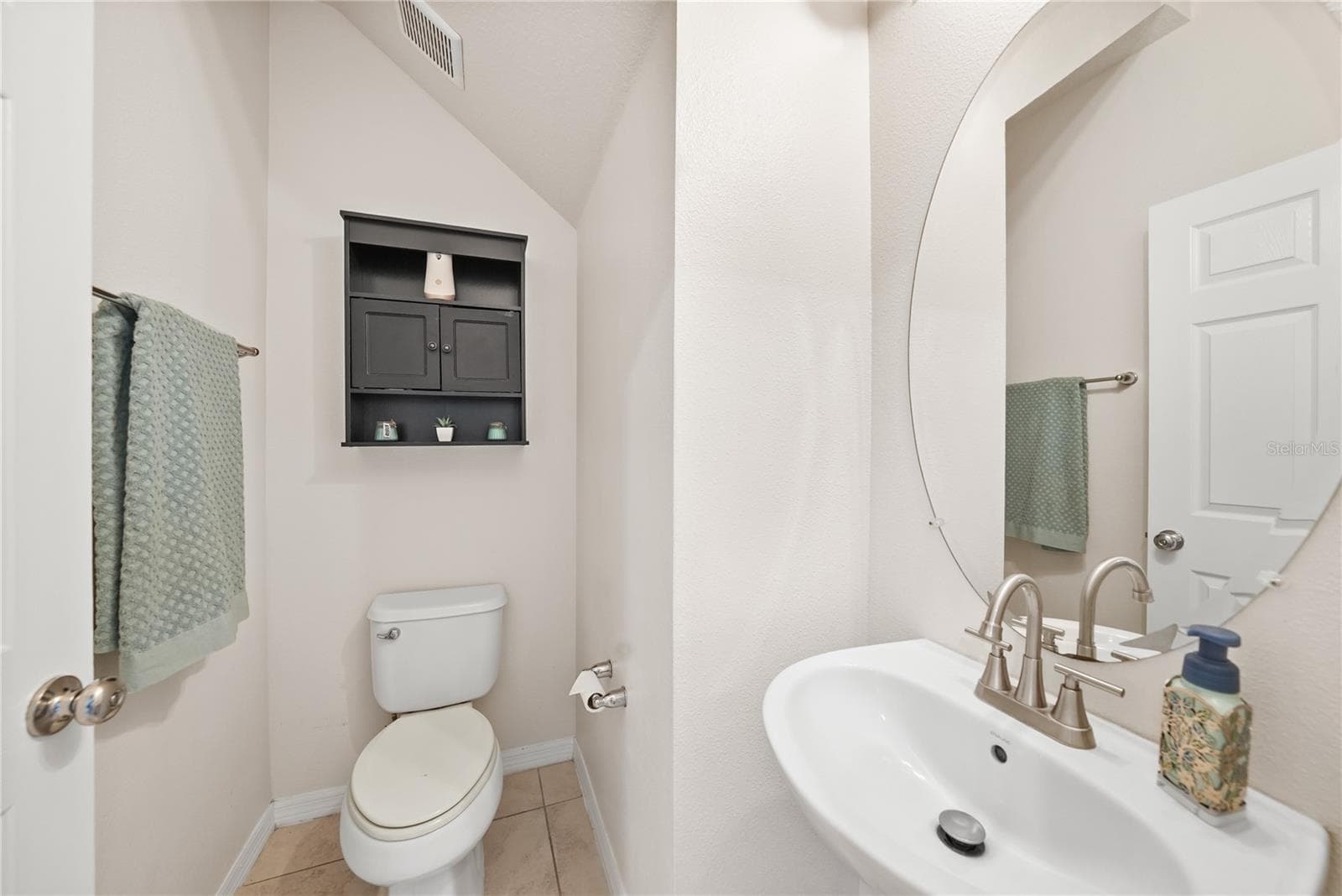 Single Family Residence at 8415 LOBLOLLY PINE CT, RIVERVIEW, photo 20 of 38