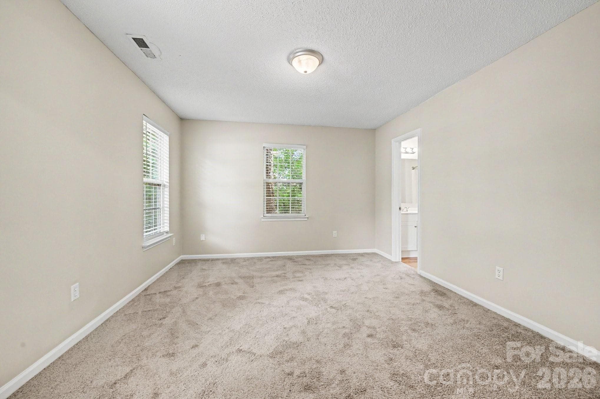 Single Family Residence at 302 Touch Me Not Lane, Charlotte, photo 14 of 20