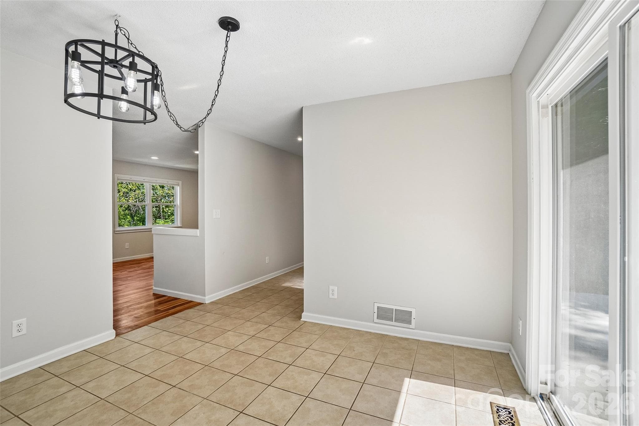 Single Family Residence at 19 Jupiter Heights, Weaverville, photo 11 of 44