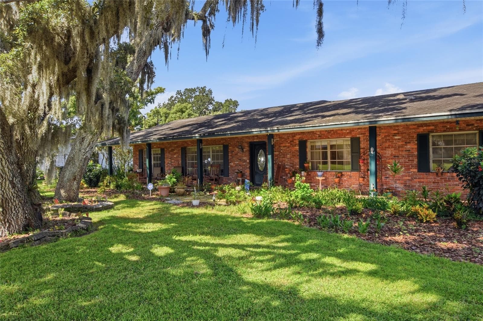 Single Family Residence at 4211 FOREST HILLS DR, LAKELAND, photo 2 of 25