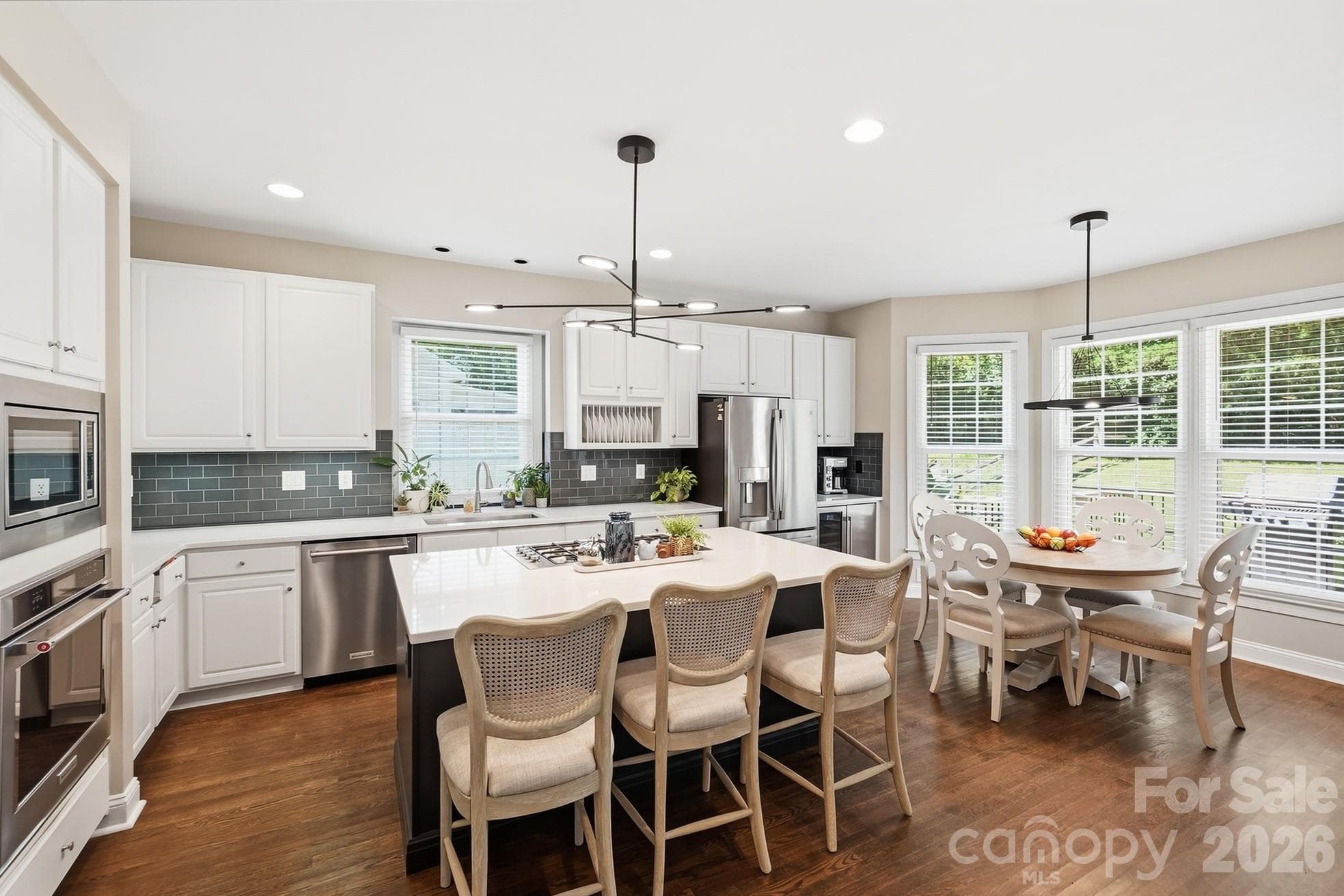 Single Family Residence at 3518 Abbey Hill Lane, Charlotte, photo 3 of 44