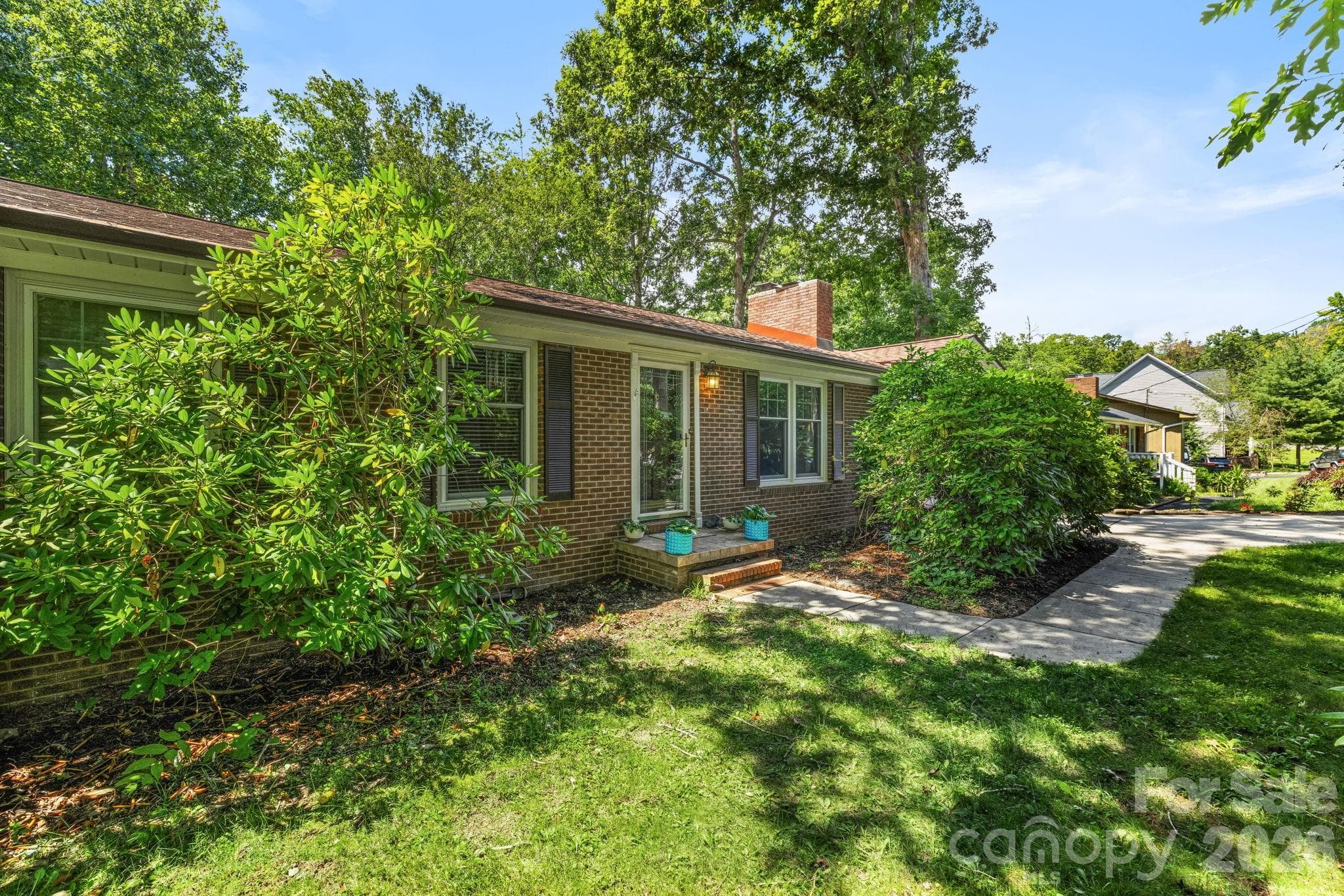 Single Family Residence at 98 Pensacola Avenue, Arden, photo 8 of 46