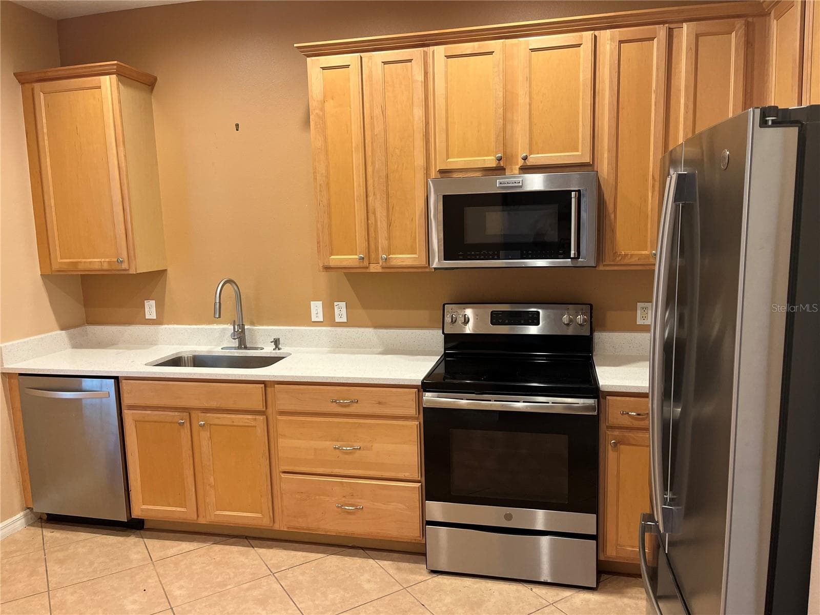 Townhouse at 13851 BEAUREGARD PL, ORLANDO, photo 10 of 35