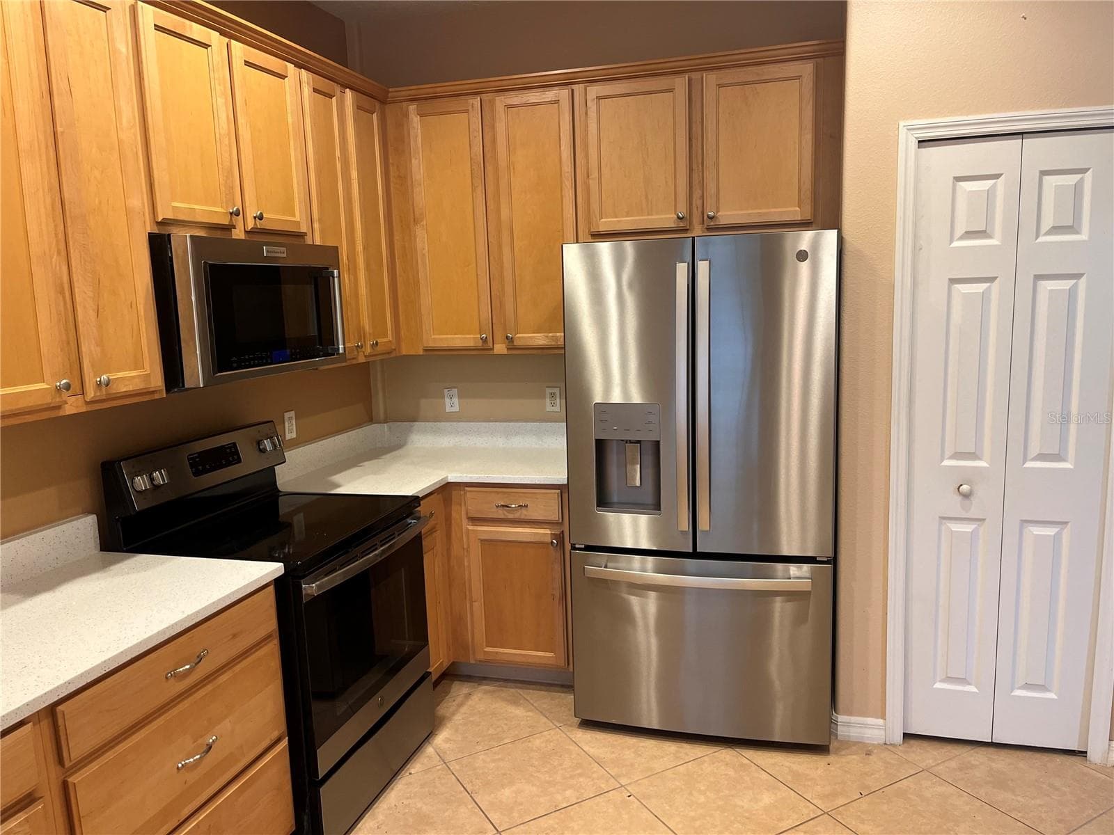 Townhouse at 13851 BEAUREGARD PL, ORLANDO, photo 12 of 35