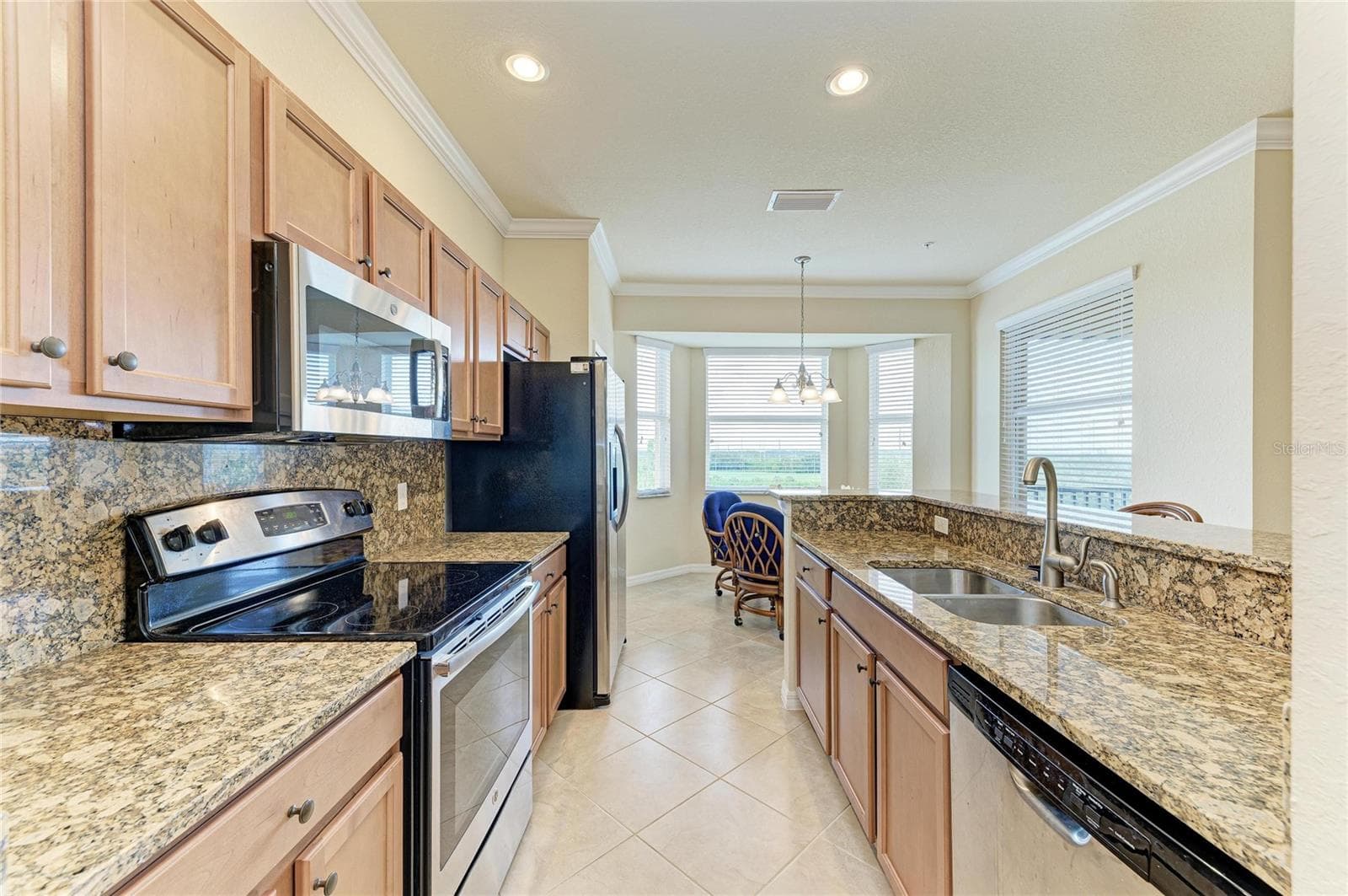 Condominium at 8403 GRAND ESTUARY TRL #405, BRADENTON, photo 9 of 93