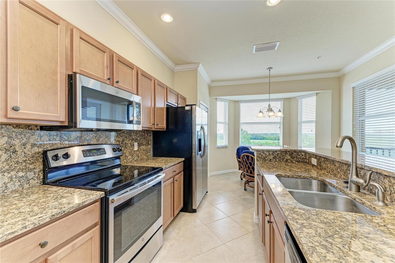 Condominium at 8403 GRAND ESTUARY TRL #405, BRADENTON, photo 10 of 93
