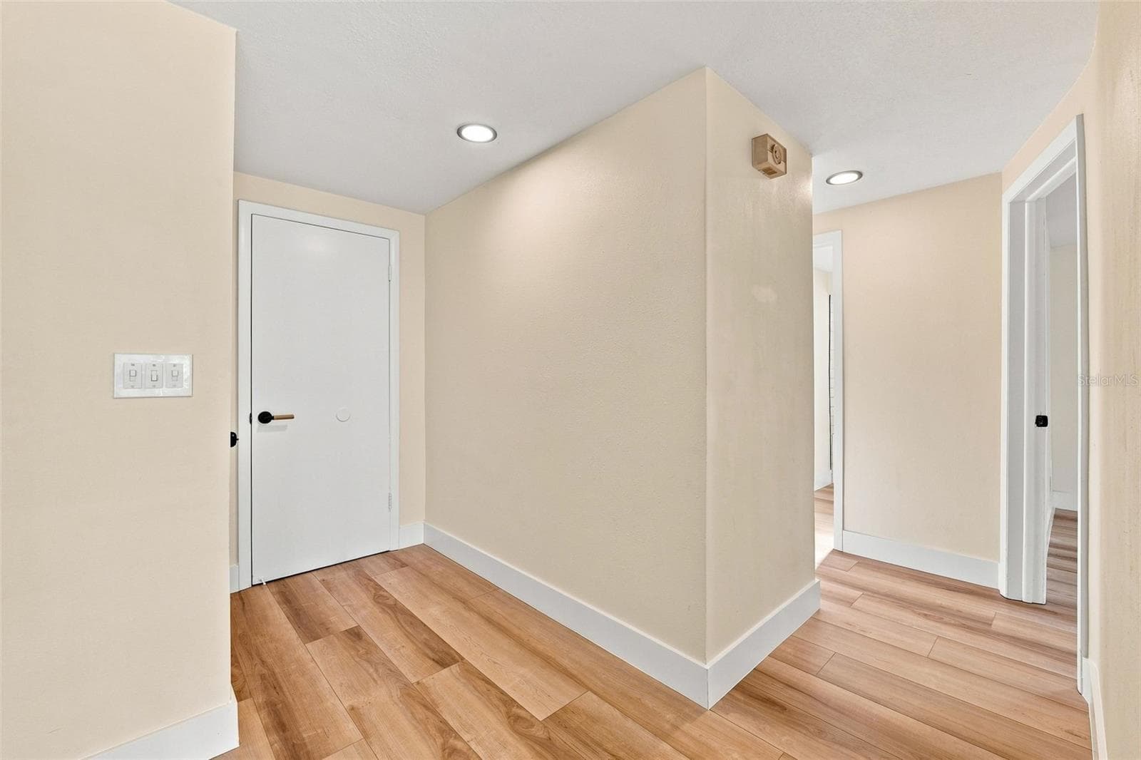 Single Family Residence at 3128 HARVARDSTON LOOP, HOLIDAY, photo 7 of 50