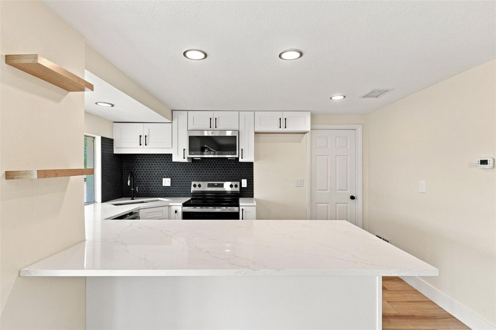 Single Family Residence at 3128 HARVARDSTON LOOP, HOLIDAY, photo 16 of 50