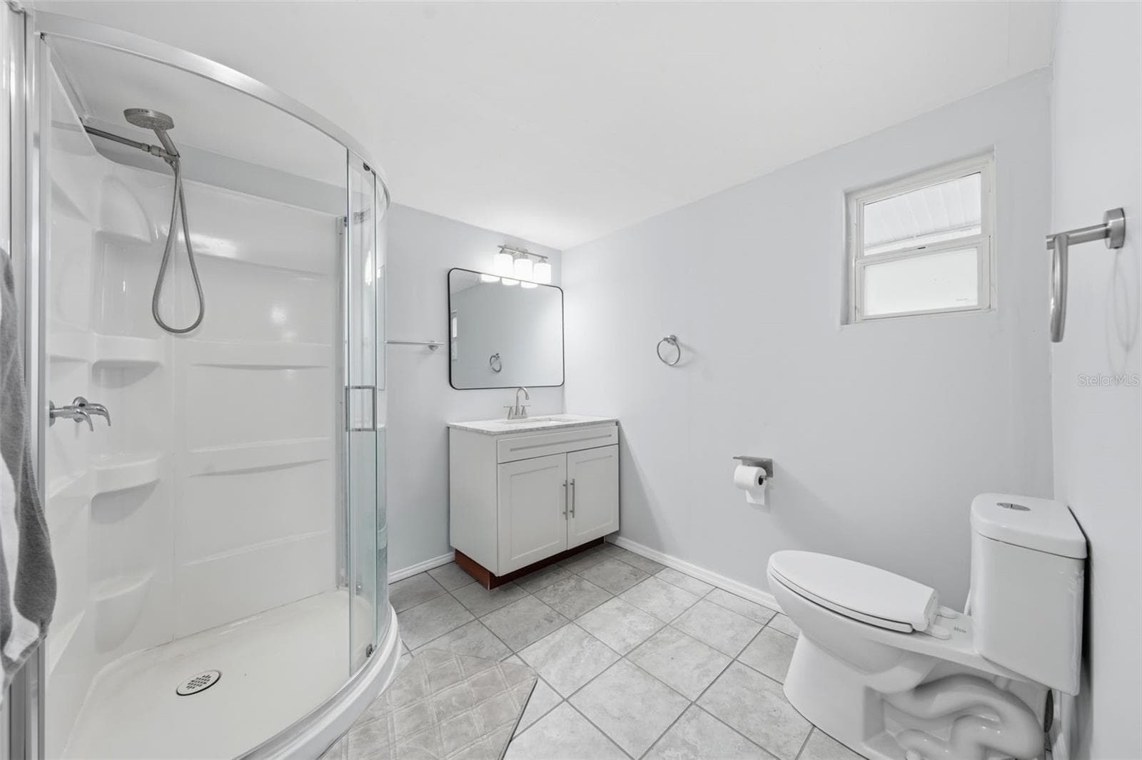 primary bathroom - 44945 2ND ST, DELAND
