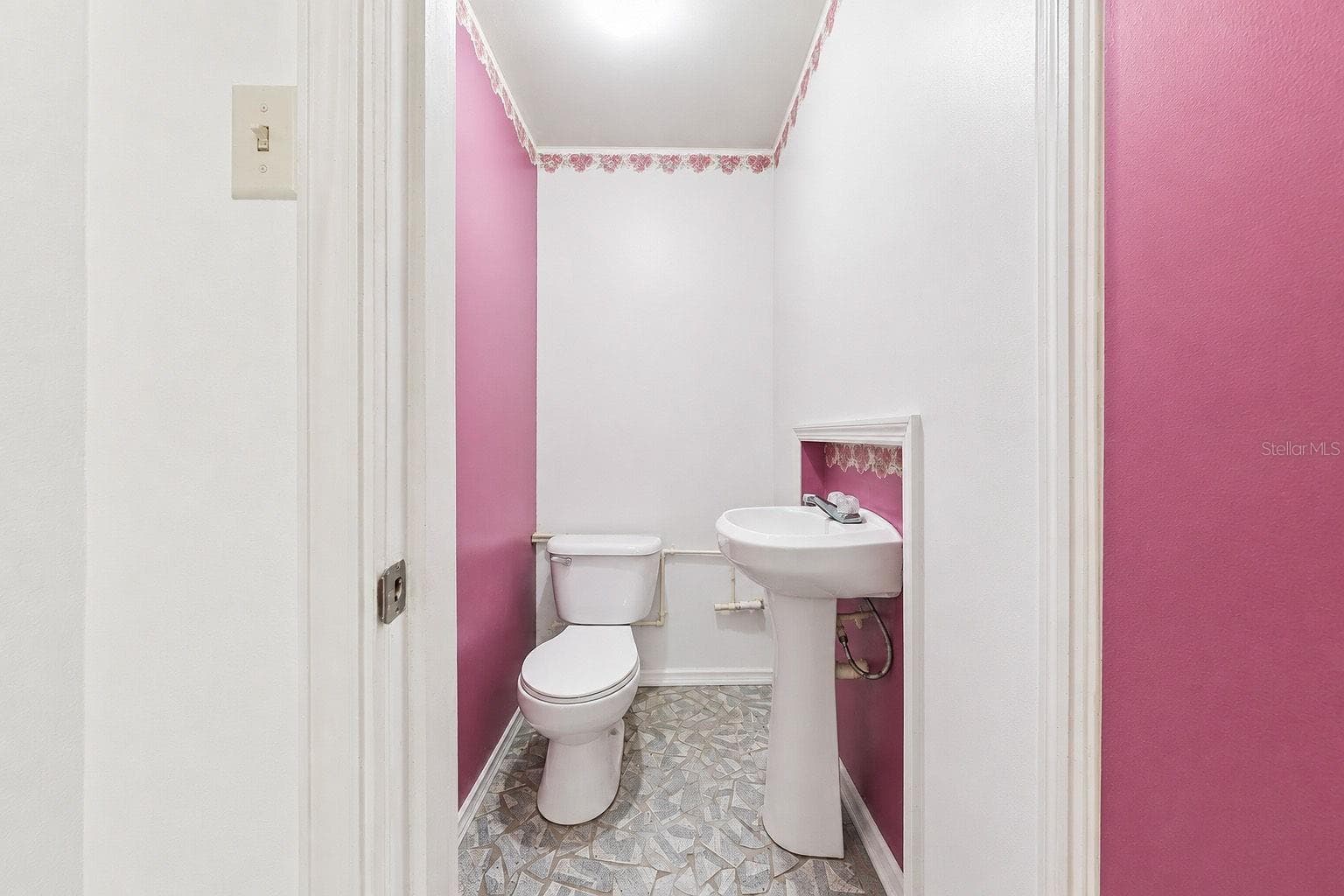 half bath in the bar area - 44945 2ND ST, DELAND