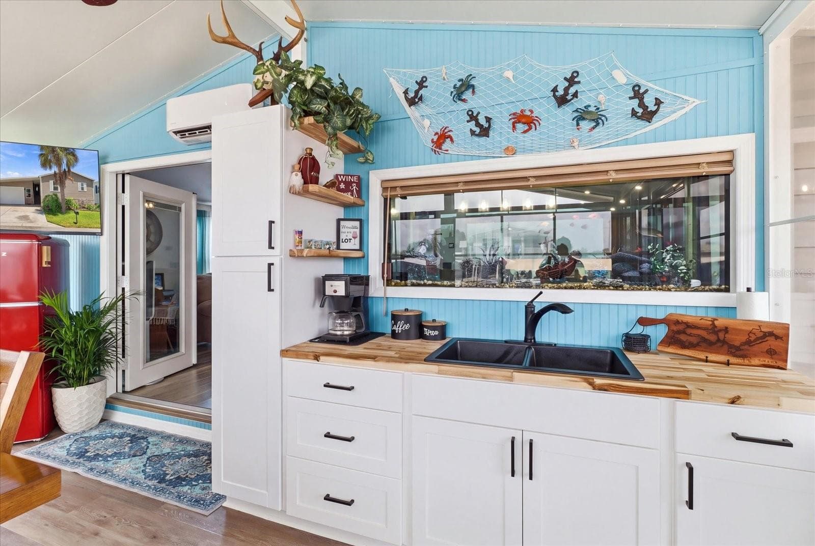 Manufactured Home at 11639 W CLEARWATER CT, HOMOSASSA, photo 5 of 34