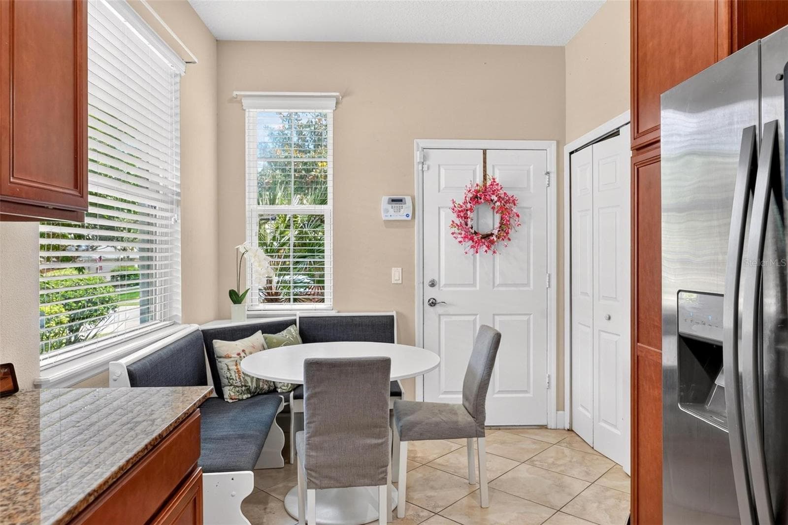 Eat in Space in Kitchen - 30539 LIPIZZAN TER, MOUNT DORA