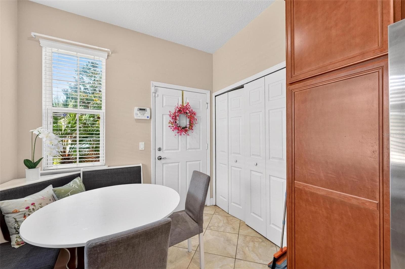 Eat in Space in Kitchen - 30539 LIPIZZAN TER, MOUNT DORA