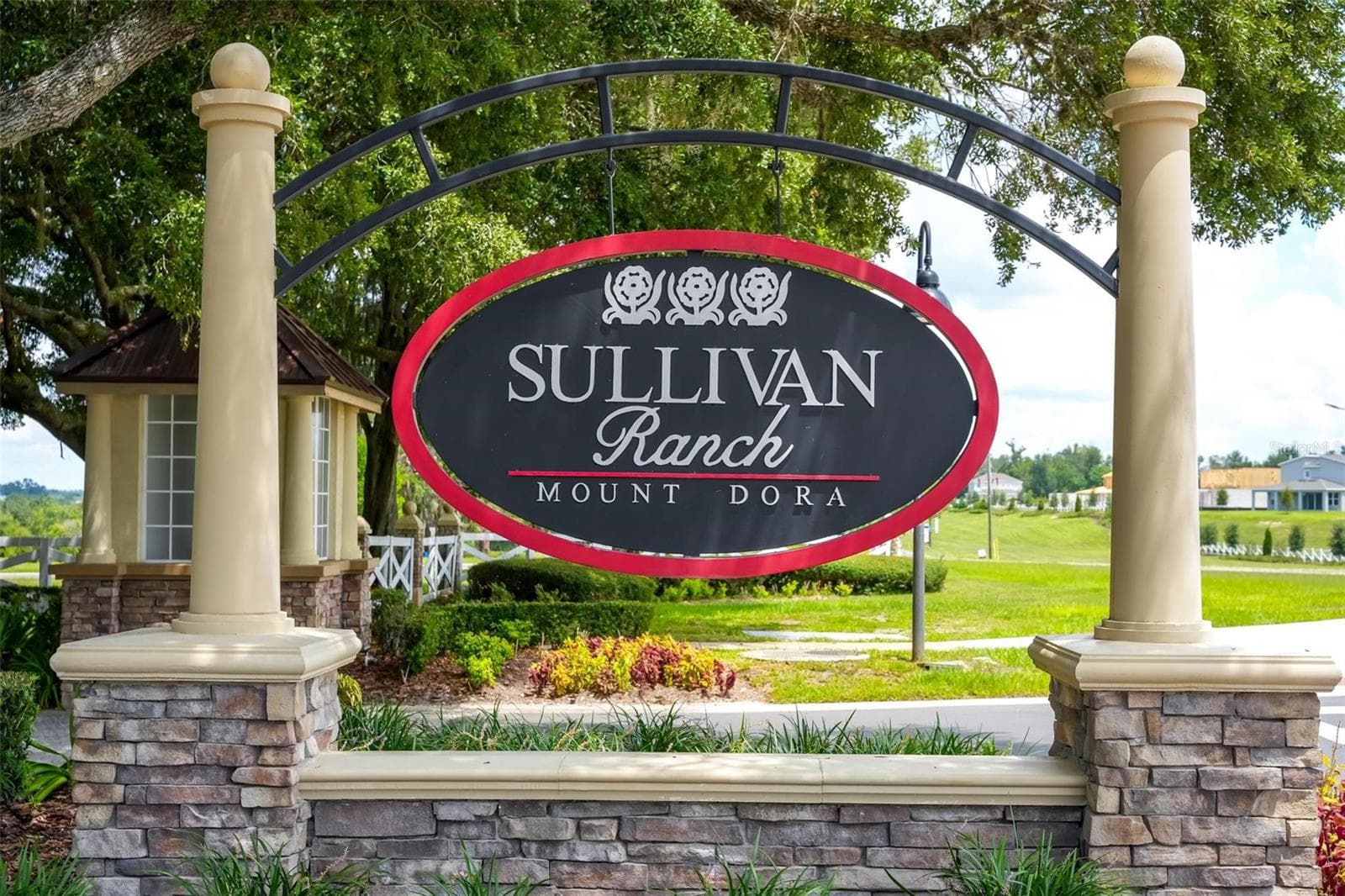 Located in Sullivan Ranch Community - 30539 LIPIZZAN TER, MOUNT DORA