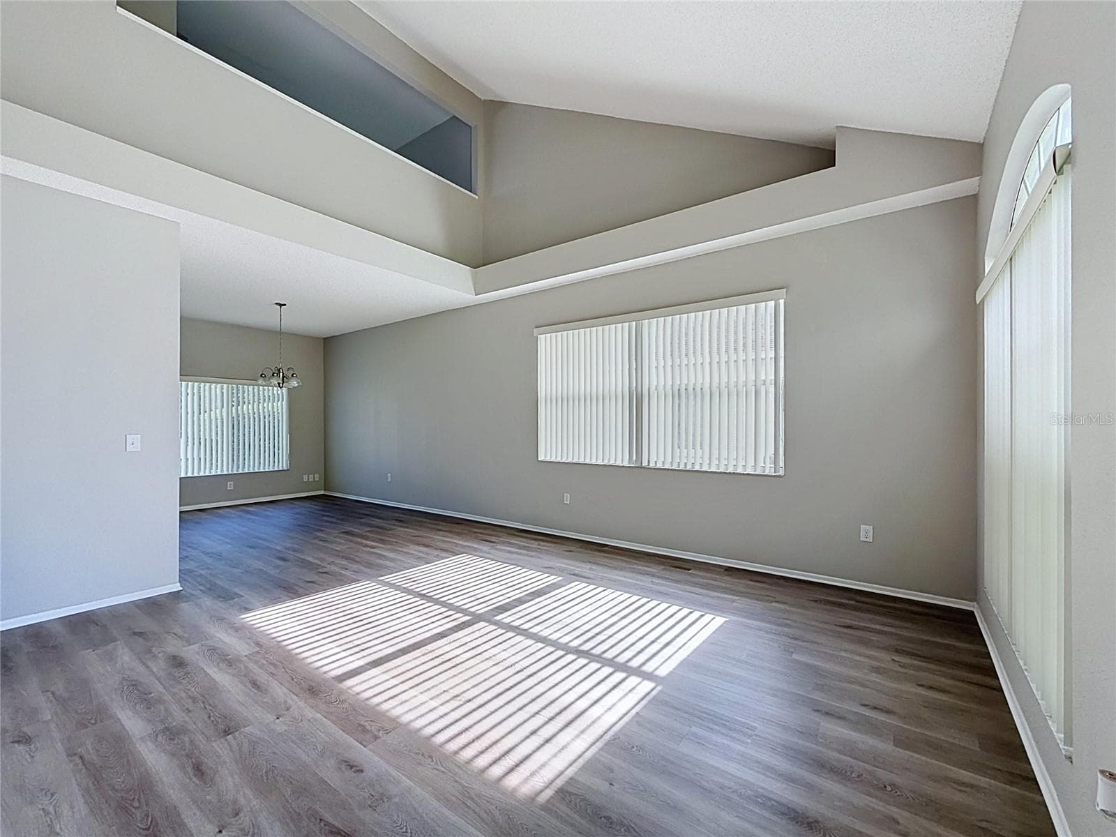 Single Family Residence at 27402 CORAL SPRINGS DR, WESLEY CHAPEL, photo 3 of 38