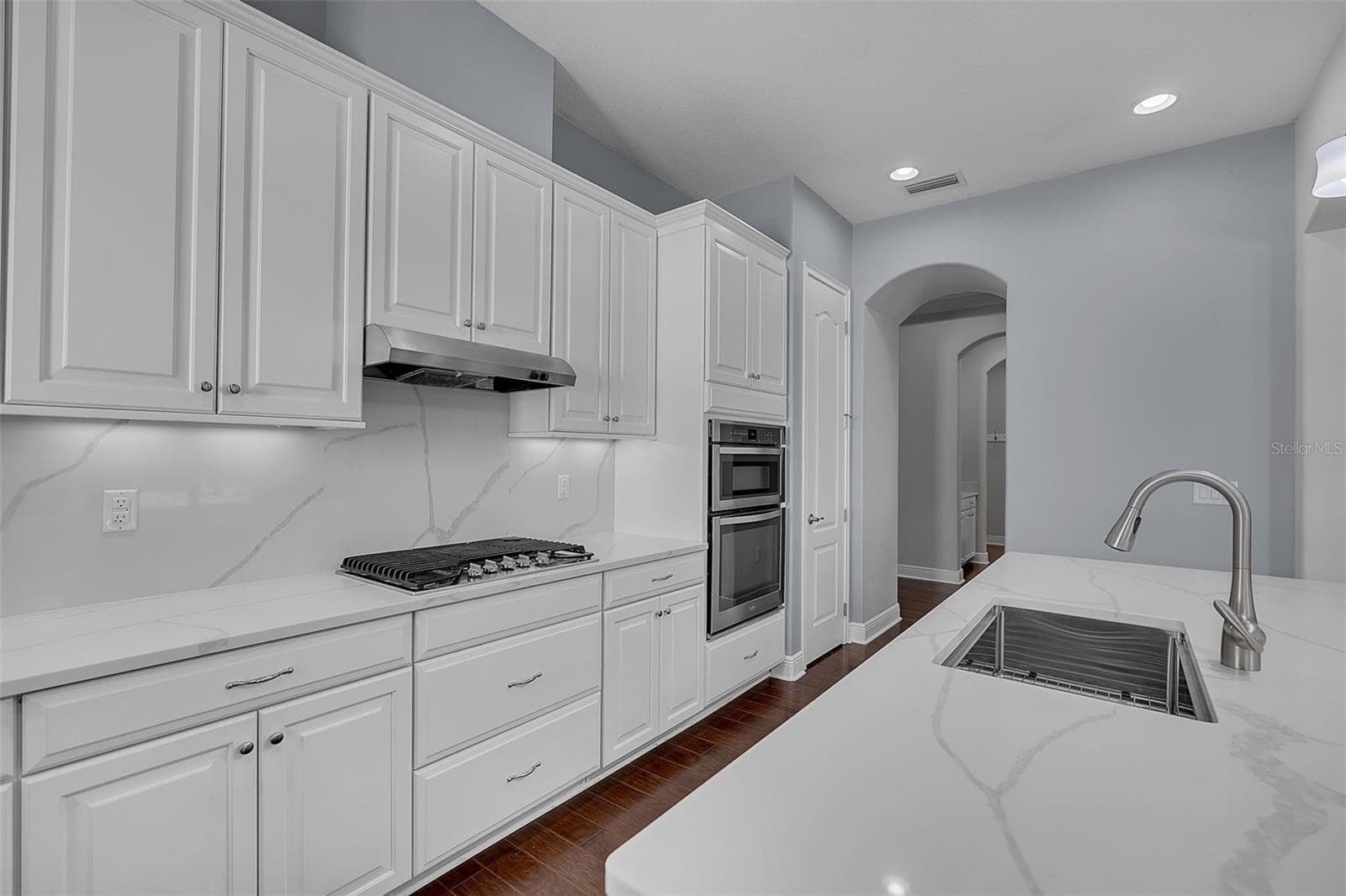 Single Family Residence at 10310 EASTWOOD DR, BRADENTON, photo 11 of 66