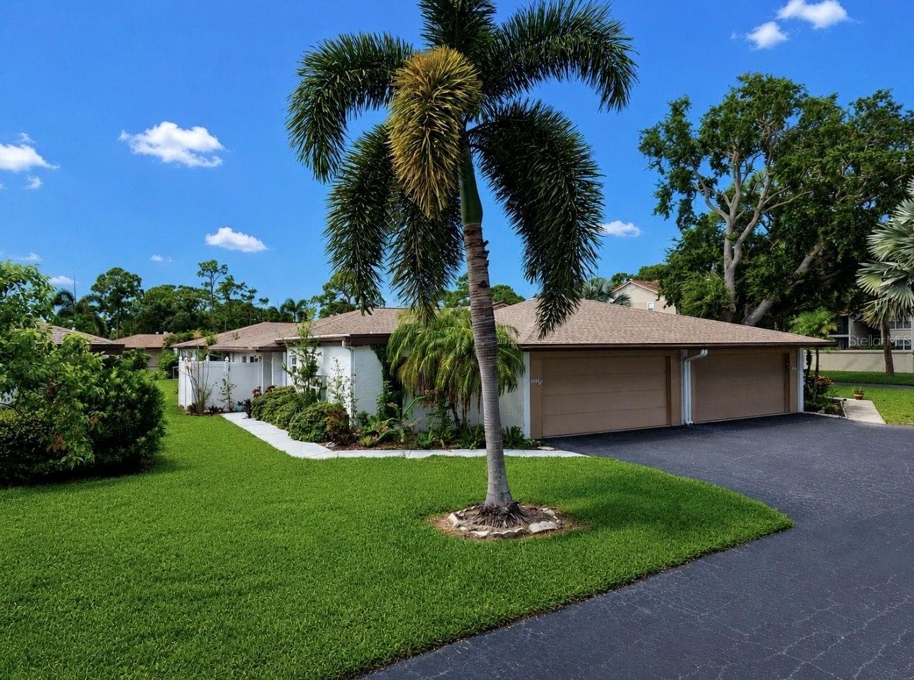 Condominium at 3506 AUBURN CT #230, SARASOTA, photo 2 of 34