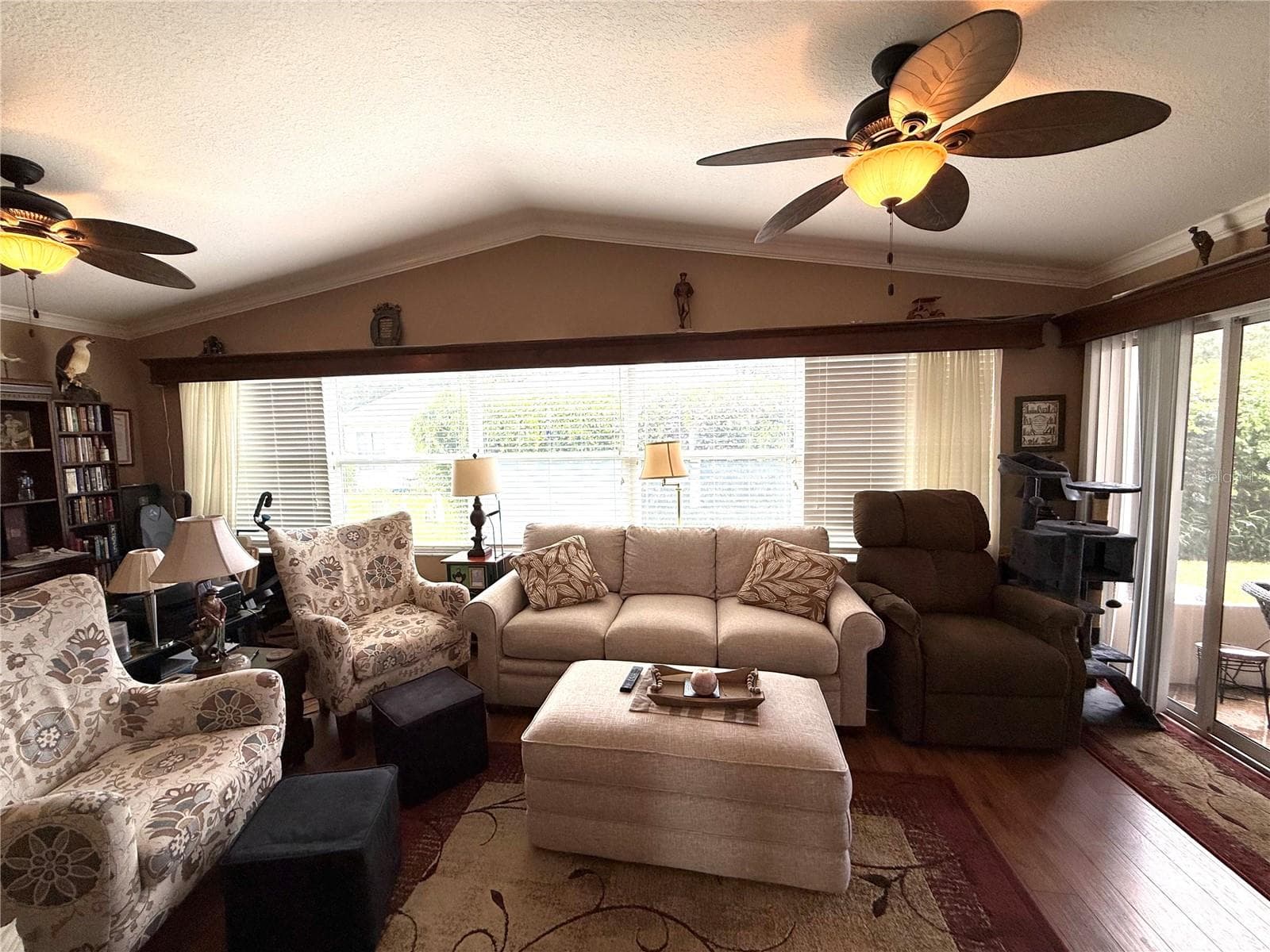 Florida Room - 2417 TATUM TER, THE VILLAGES