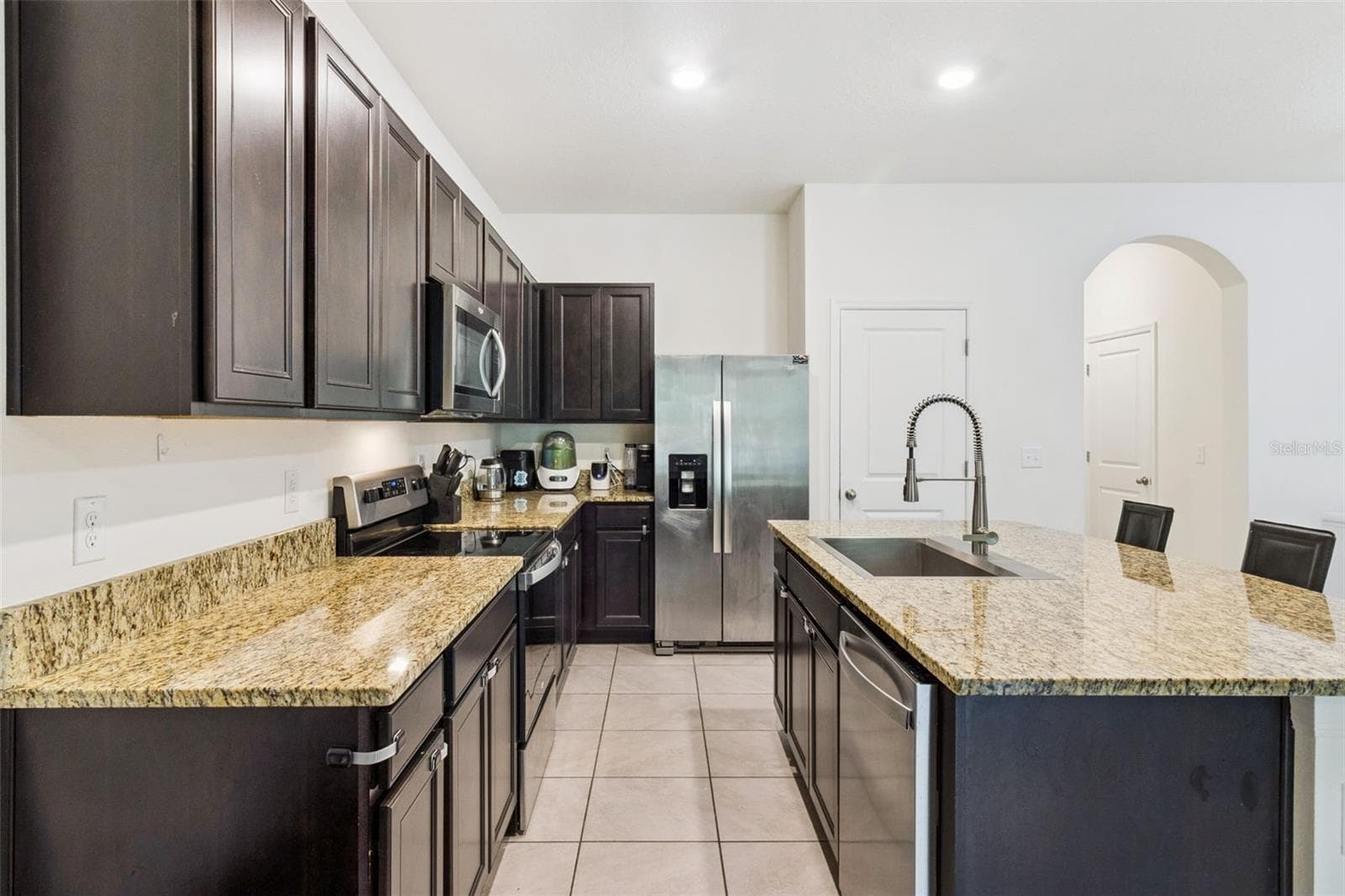 Townhouse at 3349 PLEASANT WILLOW CT, BRANDON, photo 10 of 35
