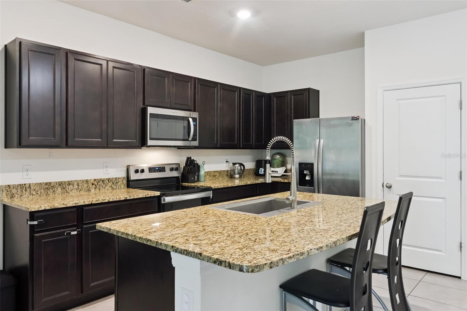 Townhouse at 3349 PLEASANT WILLOW CT, BRANDON, photo 12 of 35