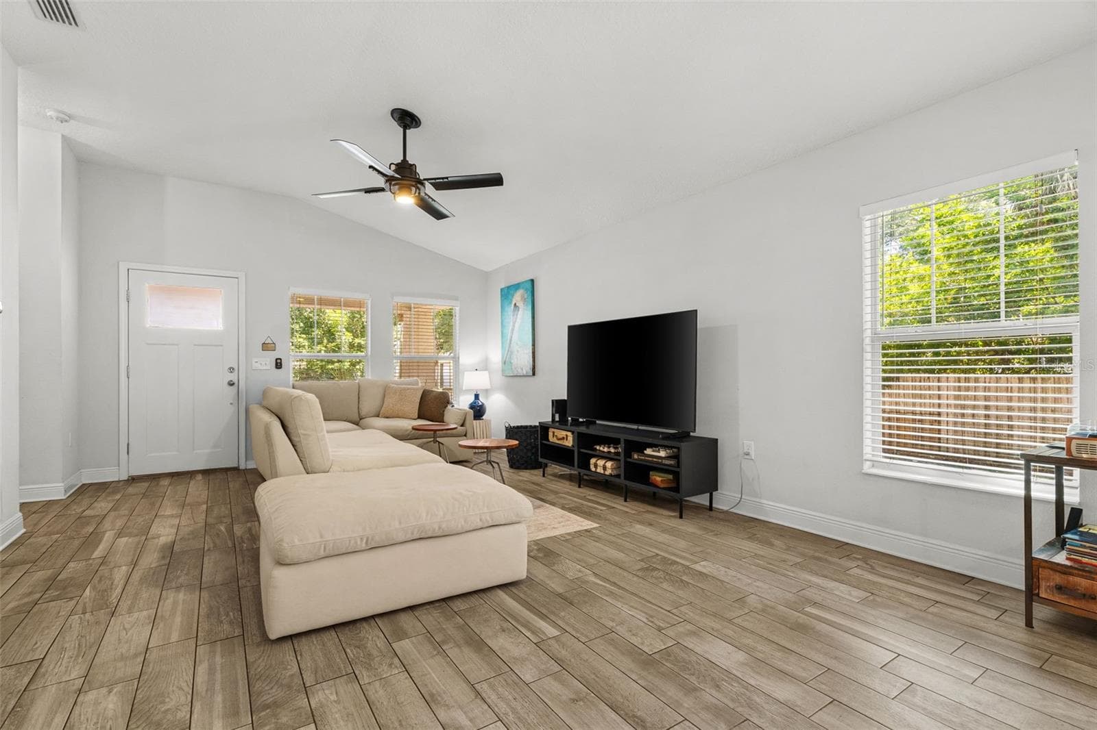 Single Family Residence at 325 WISCONSIN CT S, ST PETERSBURG, photo 8 of 32