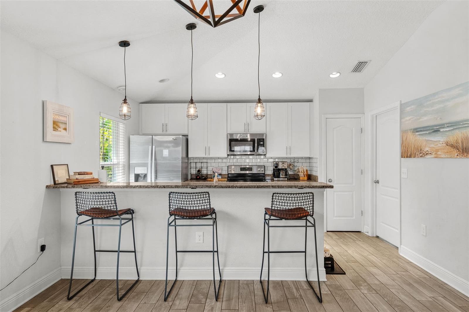 Single Family Residence at 325 WISCONSIN CT S, ST PETERSBURG, photo 11 of 32
