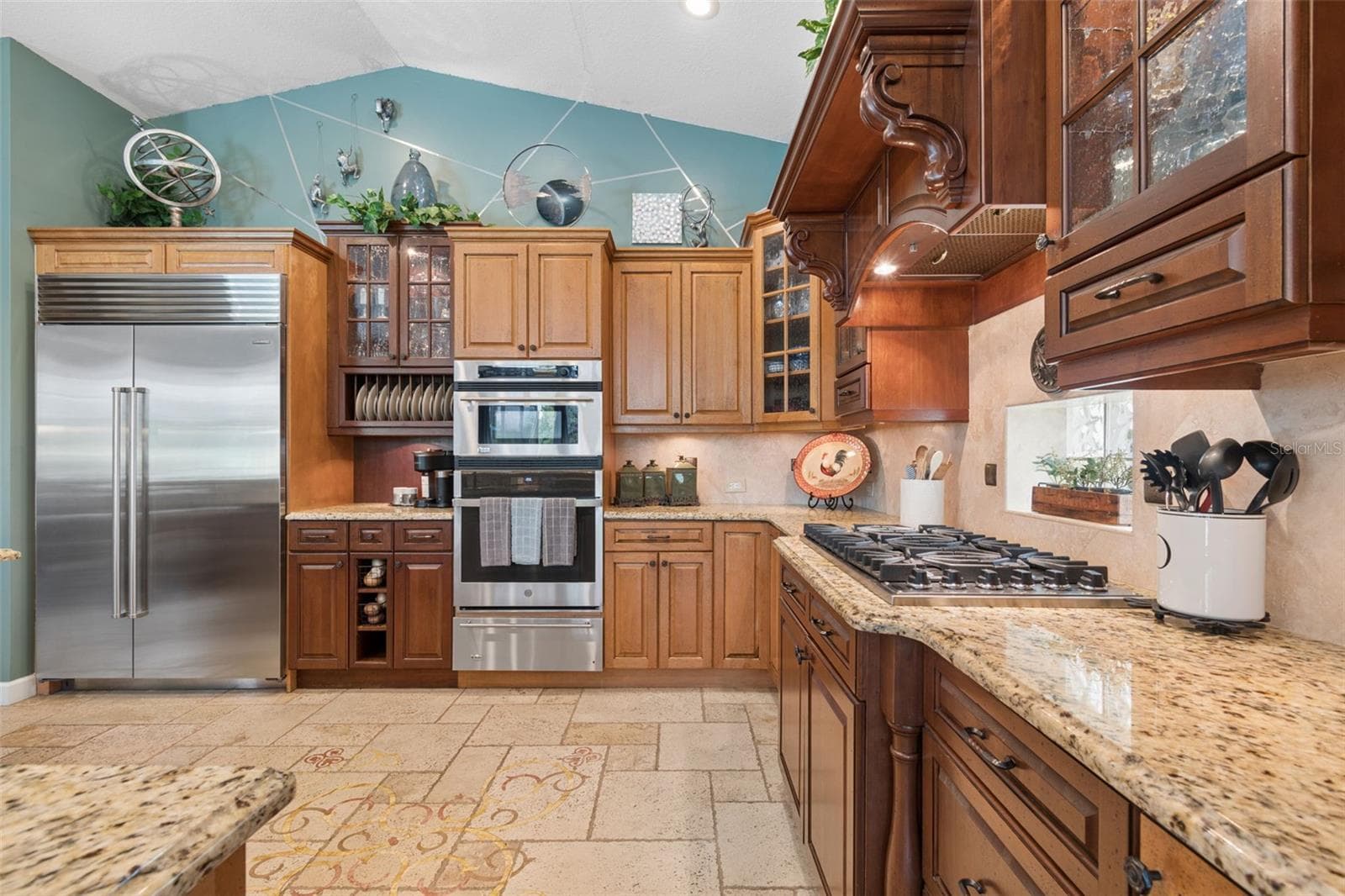 Subzero Refrigerator - 17714 GREY EAGLE RD, TAMPA