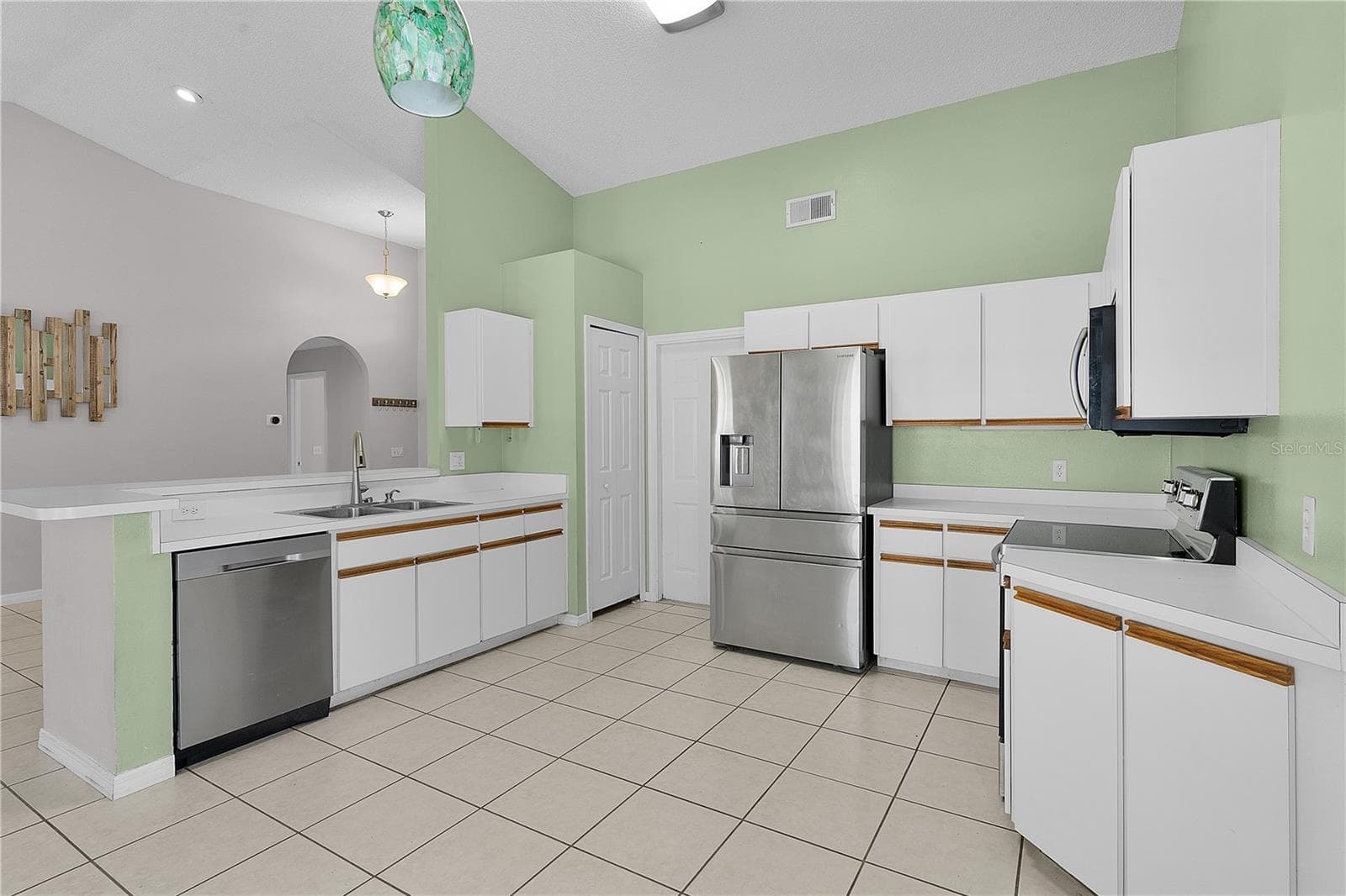 Single Family Residence at 40045 PALM ST, LADY LAKE, photo 10 of 23