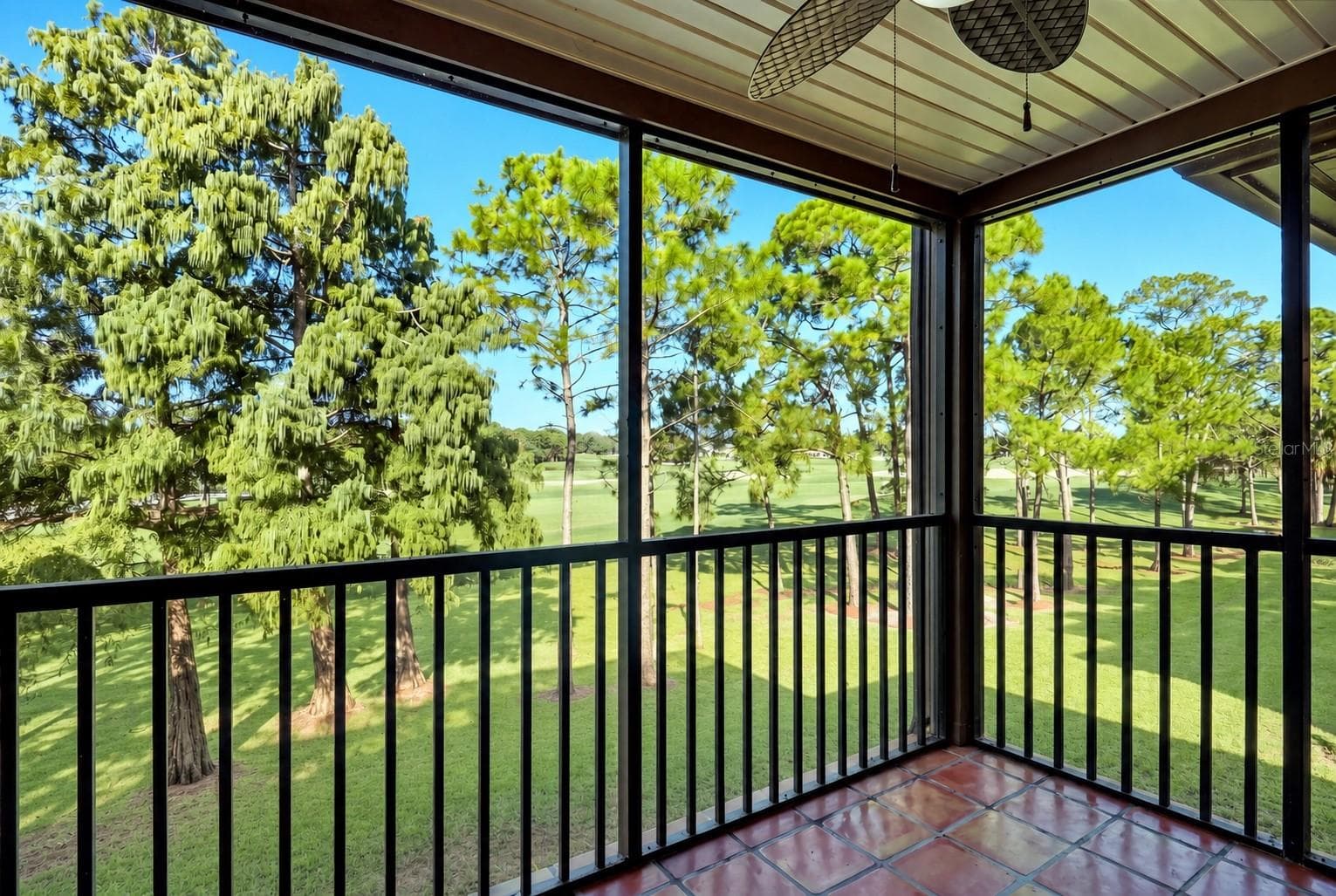 Condominium at 2400 FEATHER SOUND DR #427, CLEARWATER, photo 4 of 35