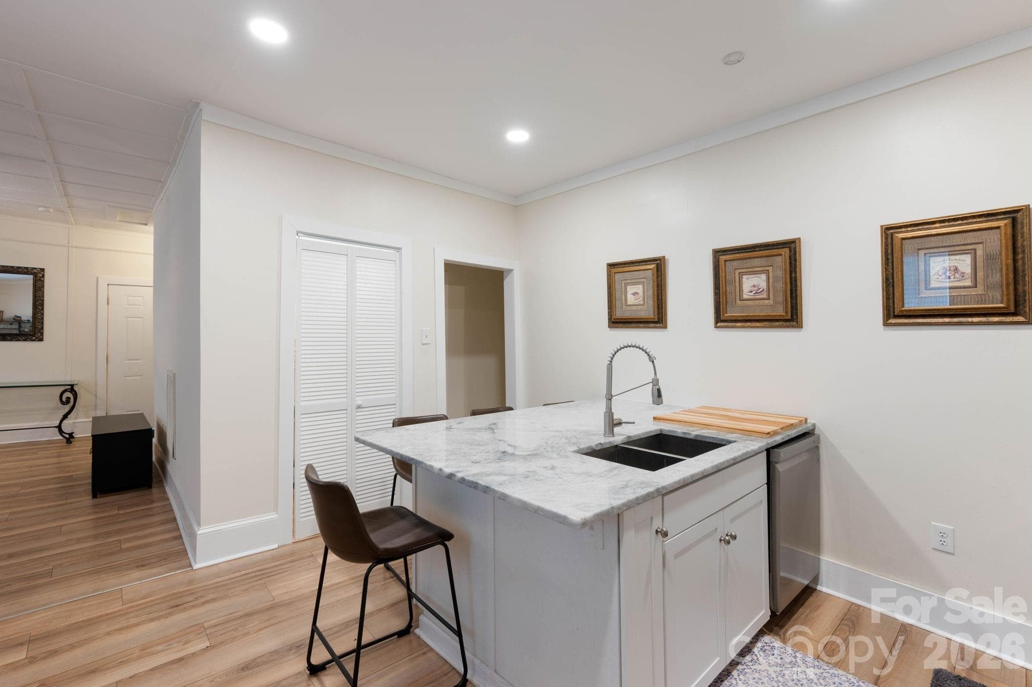 Single Family Residence at 1208 Phillips Court, Gastonia, photo 9 of 31