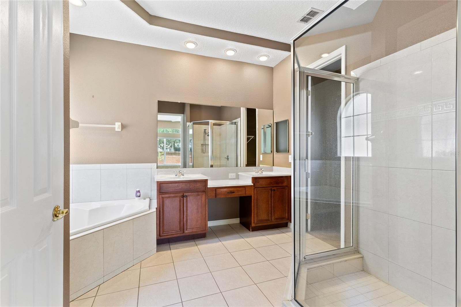 Single Family Residence at 16407 BRISTOL LAKE CIR, ORLANDO, photo 21 of 32