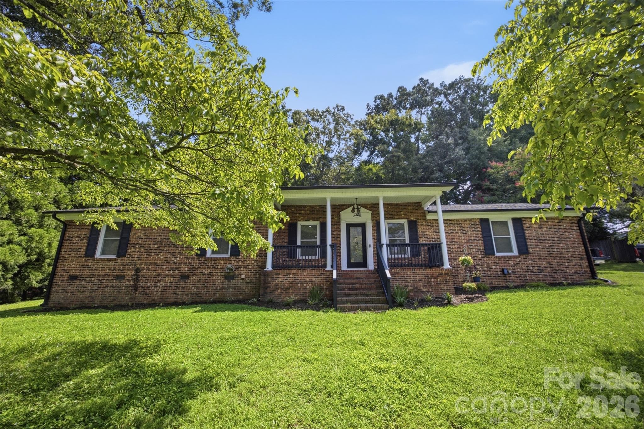 806 Danbrook Circle