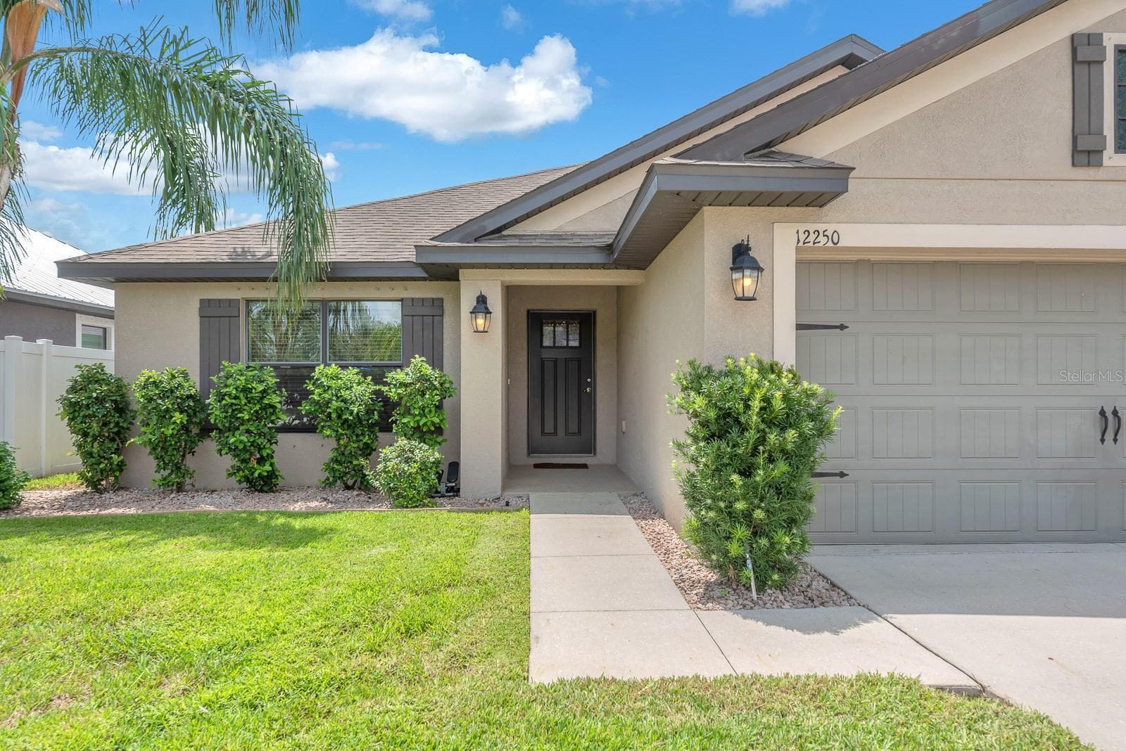 Single Family Residence at 12250 LEGACY BRIGHT ST, RIVERVIEW, photo 2 of 26