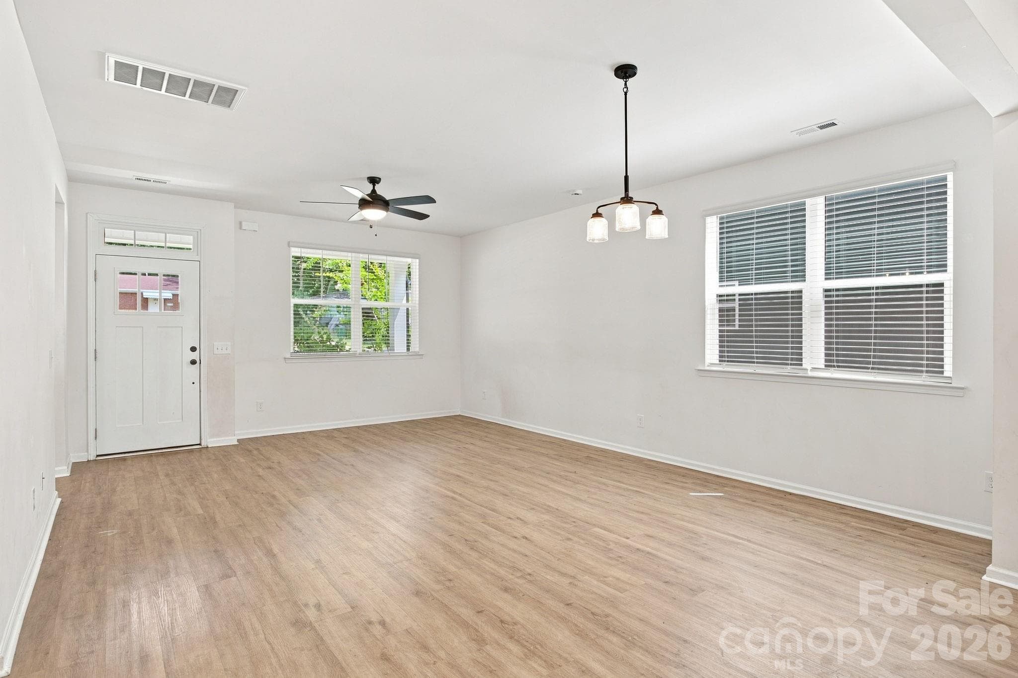 Single Family Residence at 1812 Purser Drive, Charlotte, photo 8 of 38