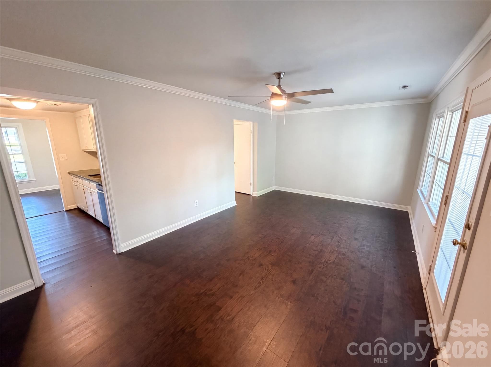 Townhouse at 8042 Regent Park Lane, Charlotte, photo 3 of 27